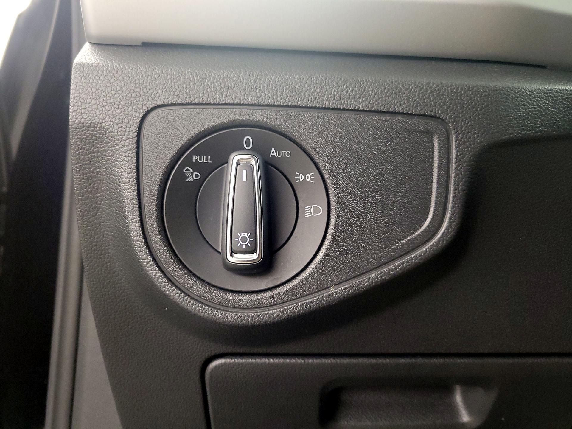 Thumbnail: 2023 Volkswagen Atlas - 13