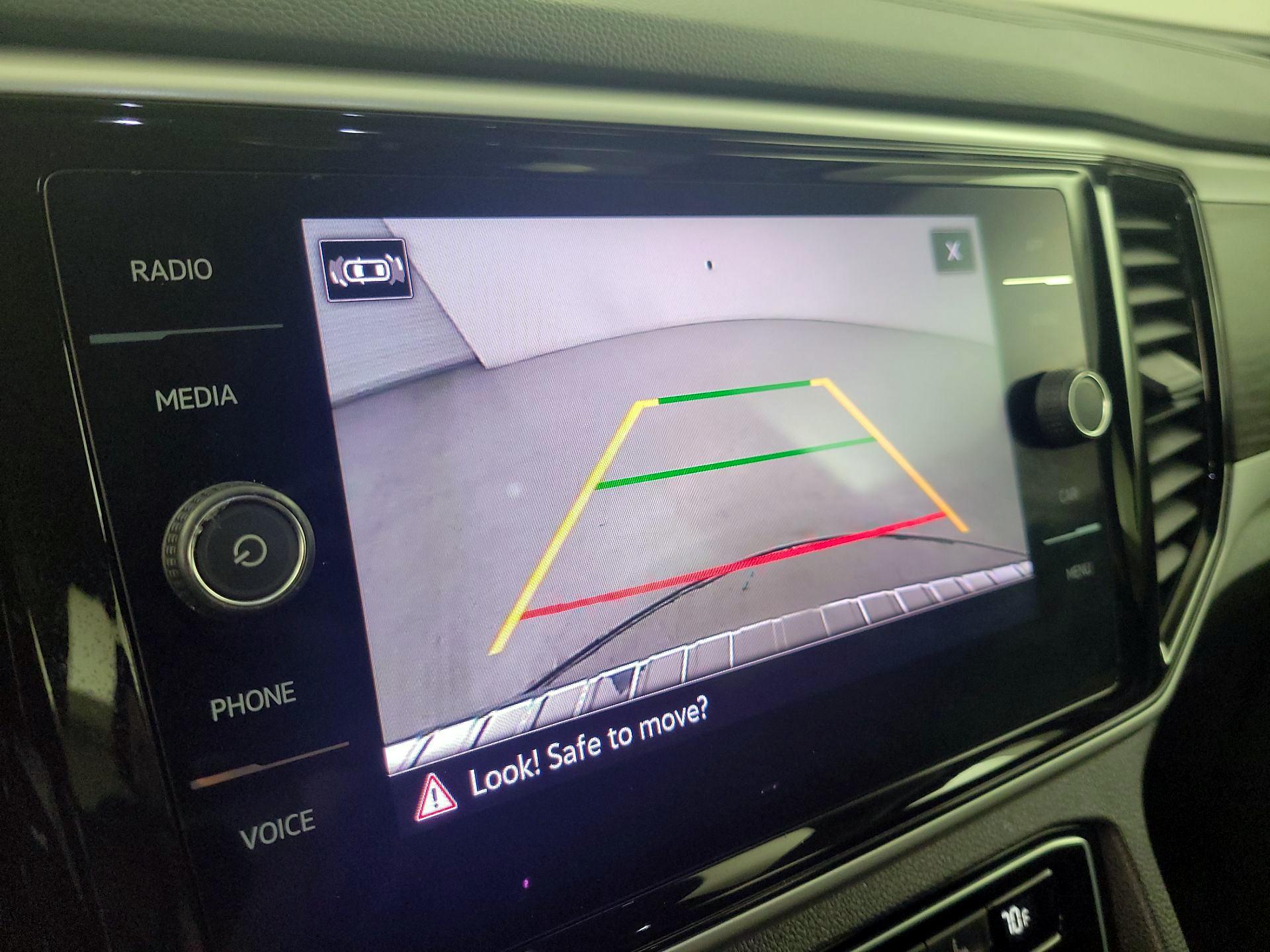 Thumbnail: 2023 Volkswagen Atlas - 14