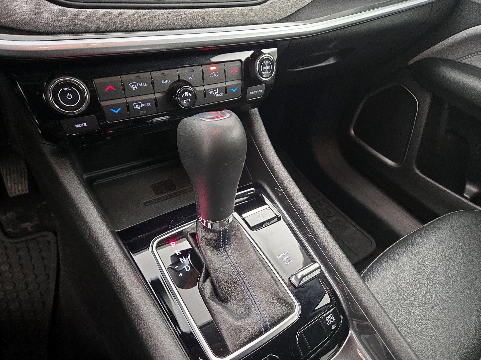 Thumbnail: 2022 Jeep Compass - 17