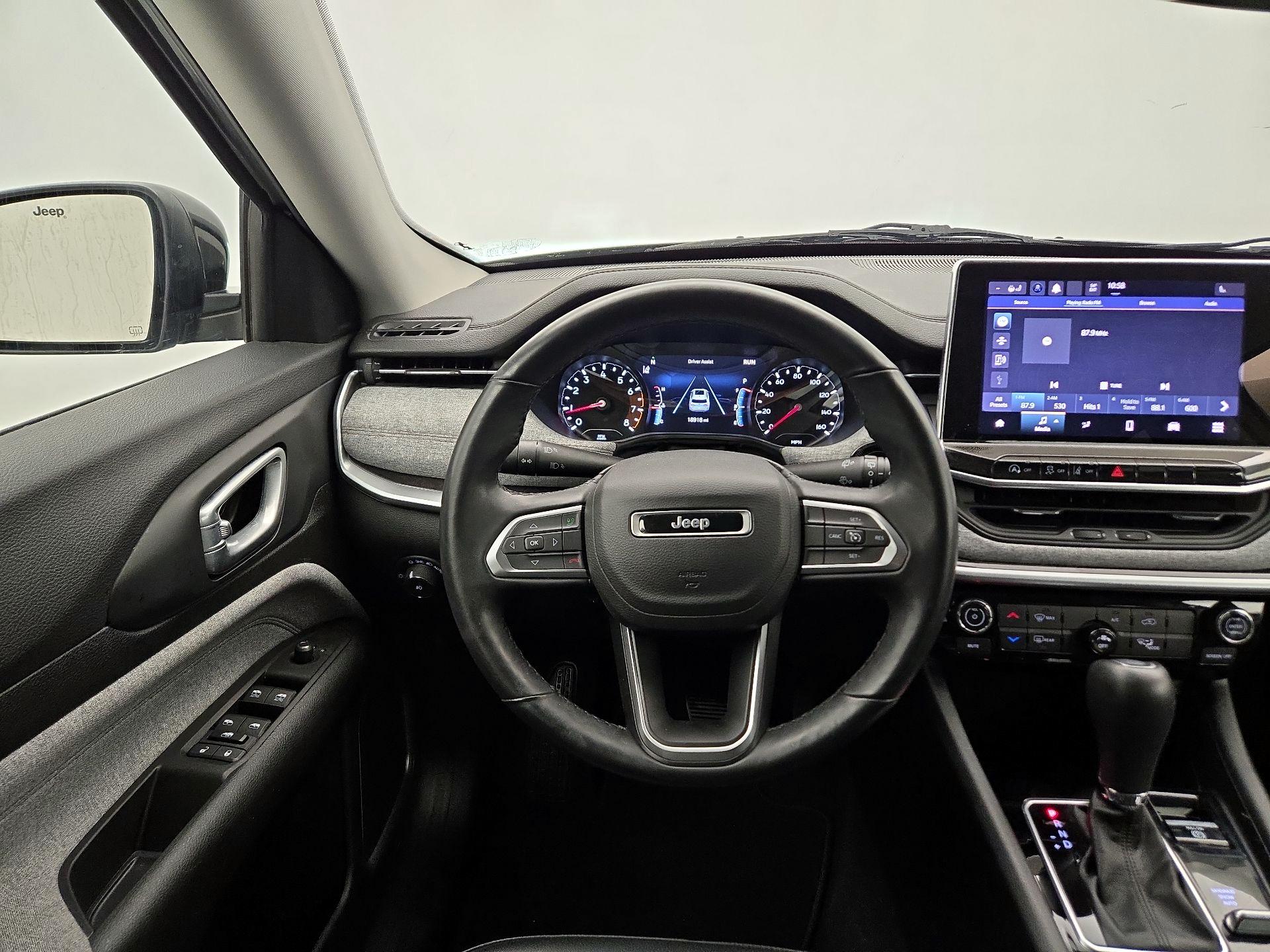 Thumbnail: 2022 Jeep Compass - 10