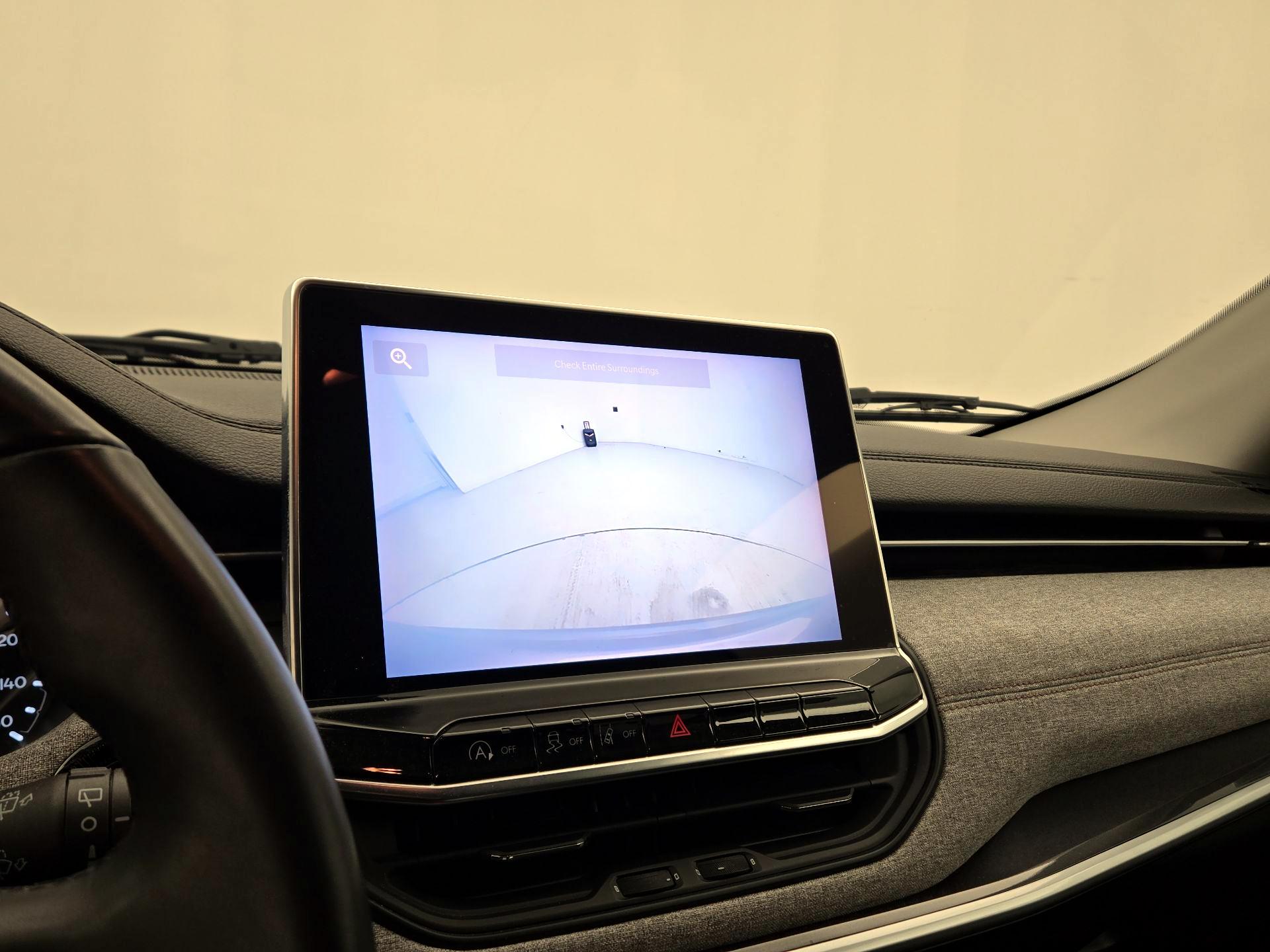 Thumbnail: 2022 Jeep Compass - 14