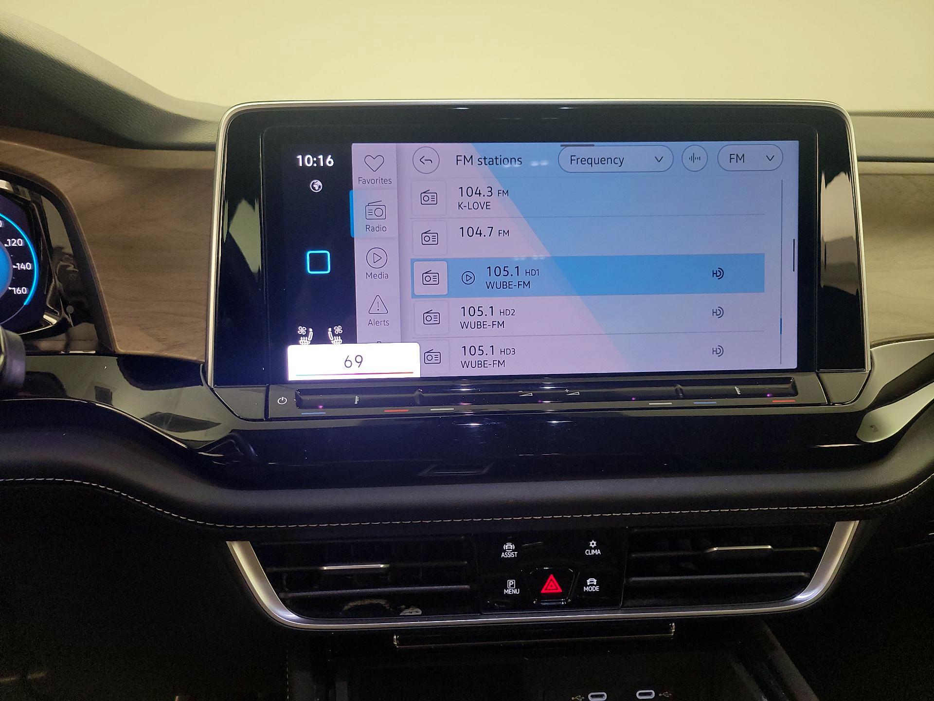 Thumbnail: 2024 Volkswagen Atlas - 16