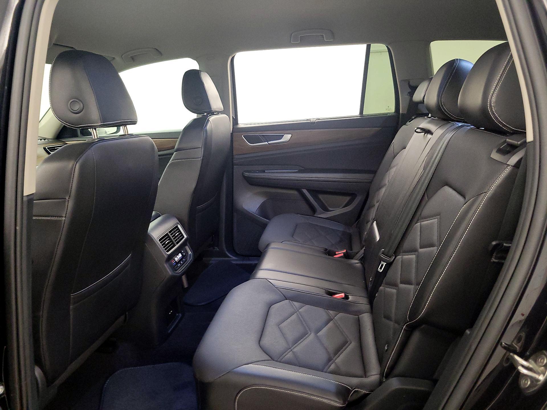 Thumbnail: 2024 Volkswagen Atlas - 19