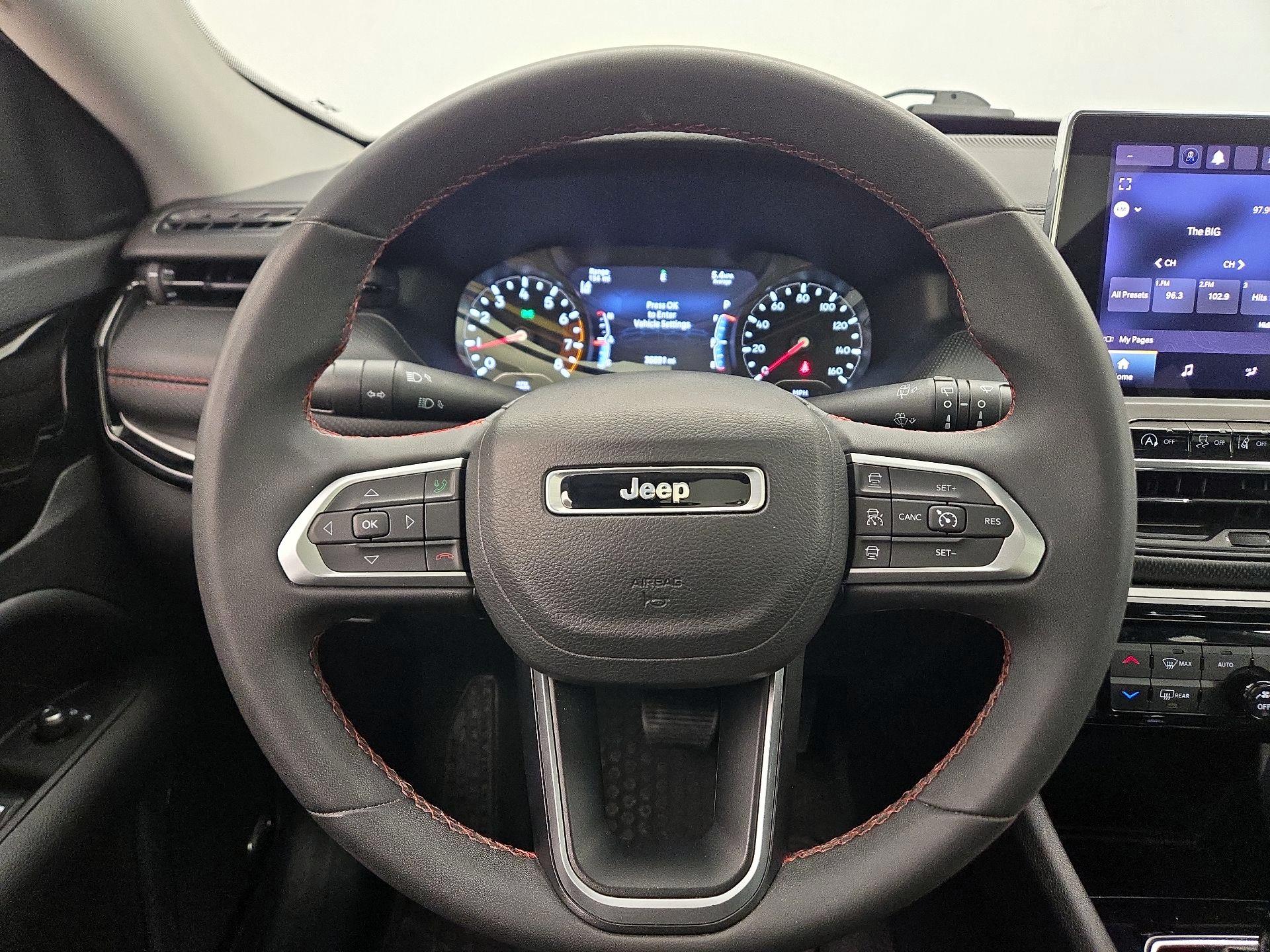 Thumbnail: 2022 Jeep Compass - 10