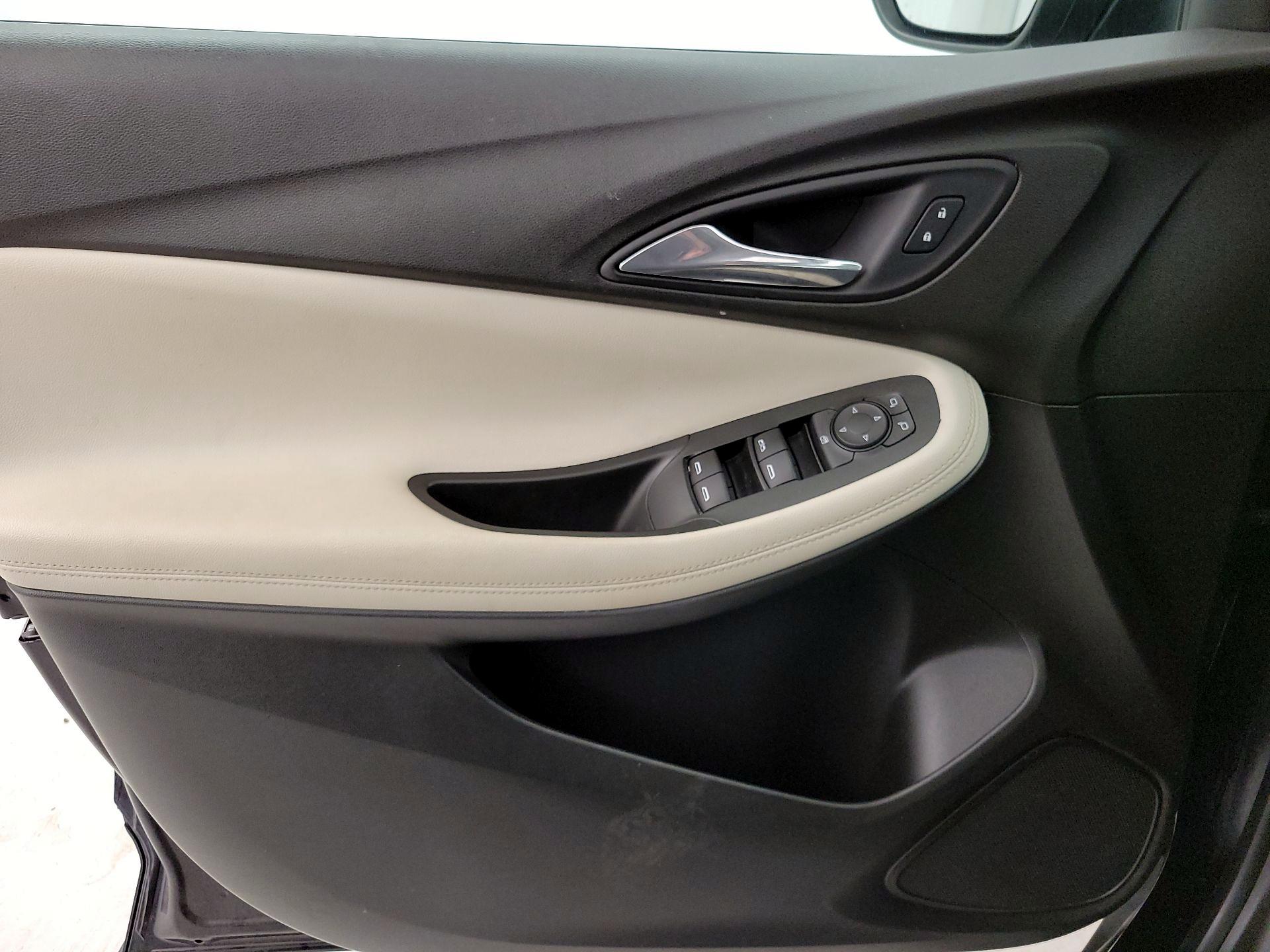 Thumbnail: 2021 Buick Encore GX - 12