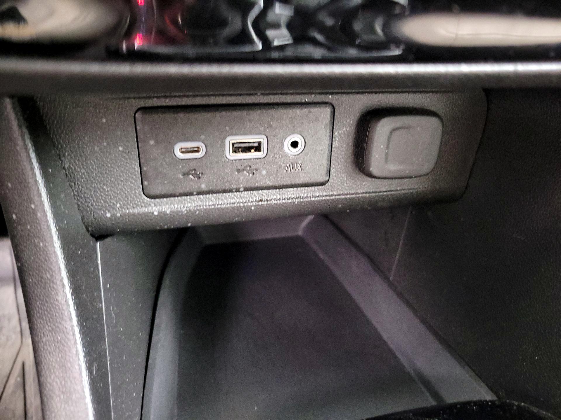 Thumbnail: 2021 Buick Encore GX - 19