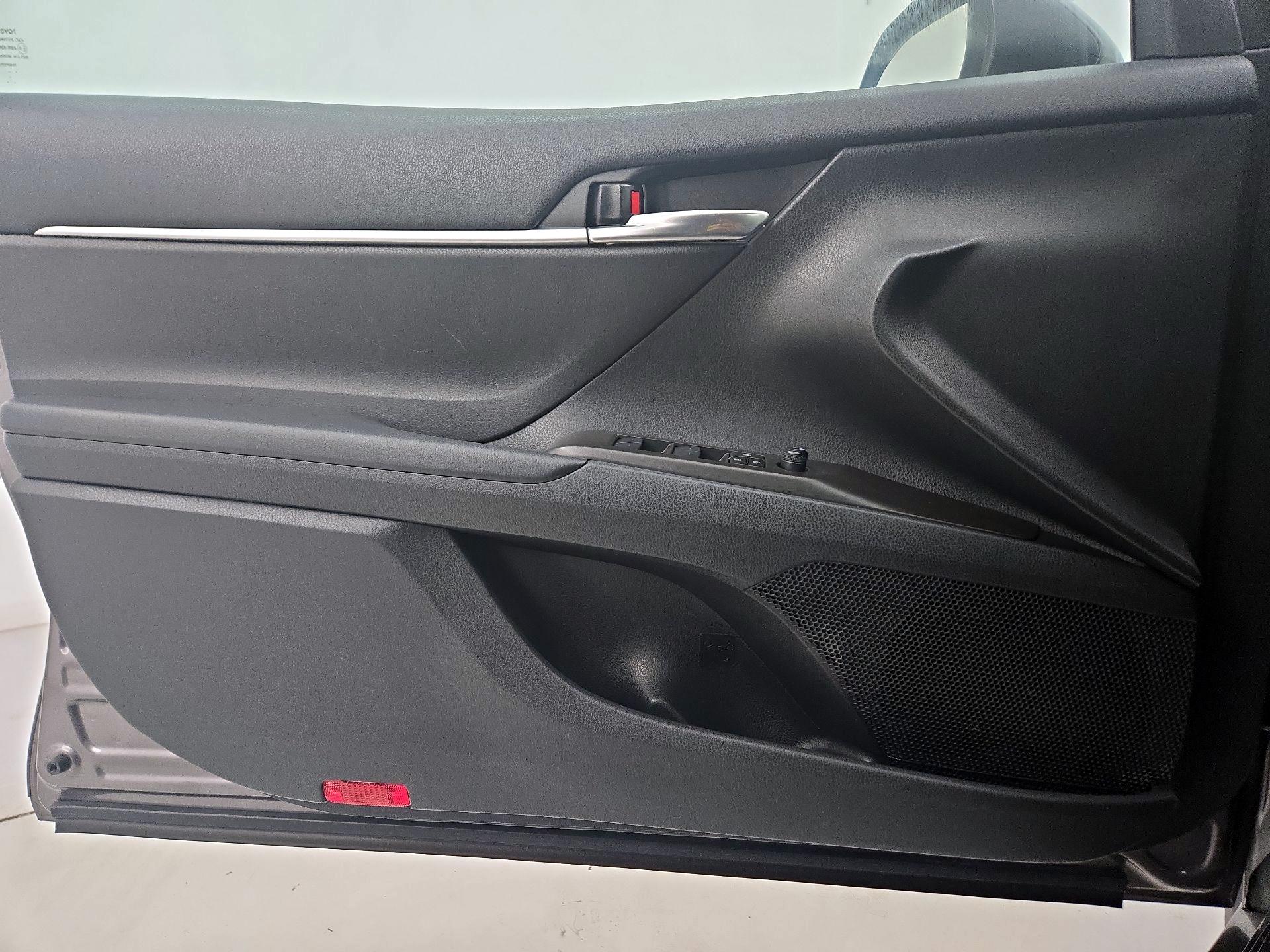 Thumbnail: 2023 Toyota Camry - 12