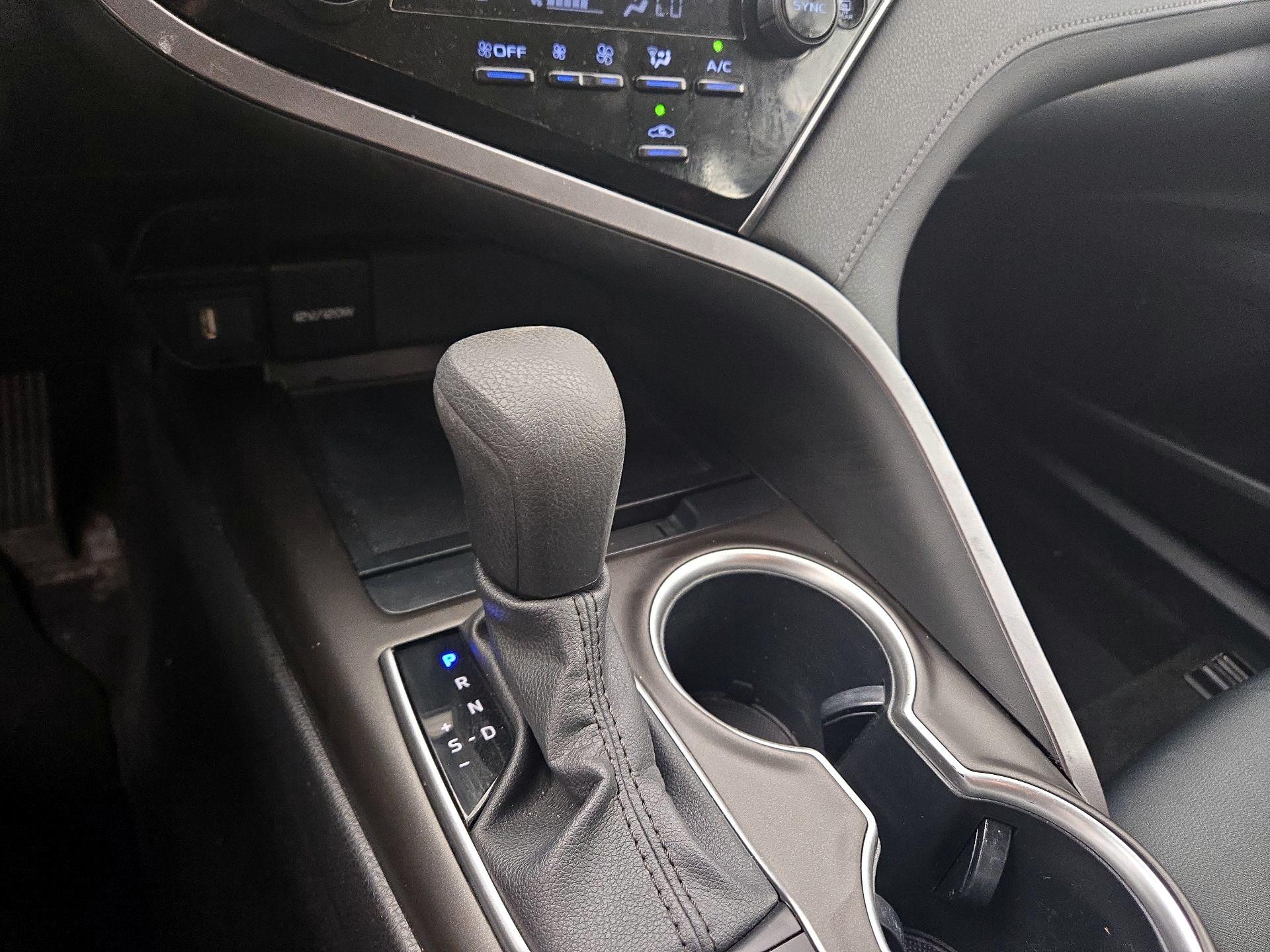 Thumbnail: 2023 Toyota Camry - 17