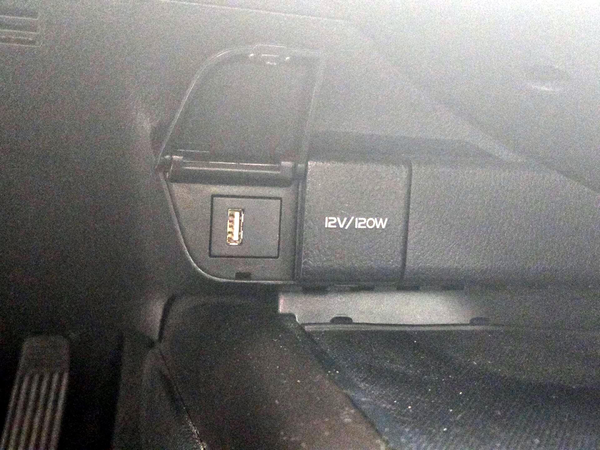 Thumbnail: 2023 Toyota Camry - 18