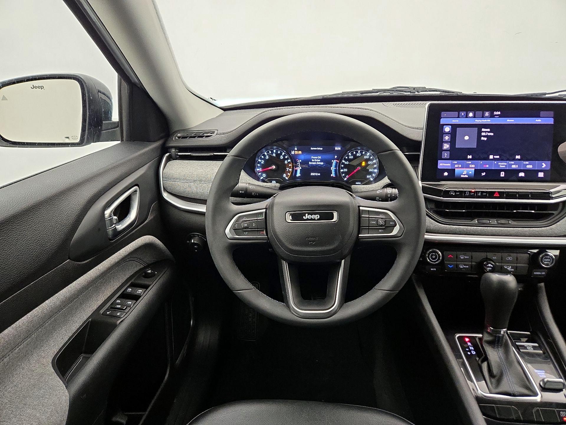 Thumbnail: 2022 Jeep Compass - 10