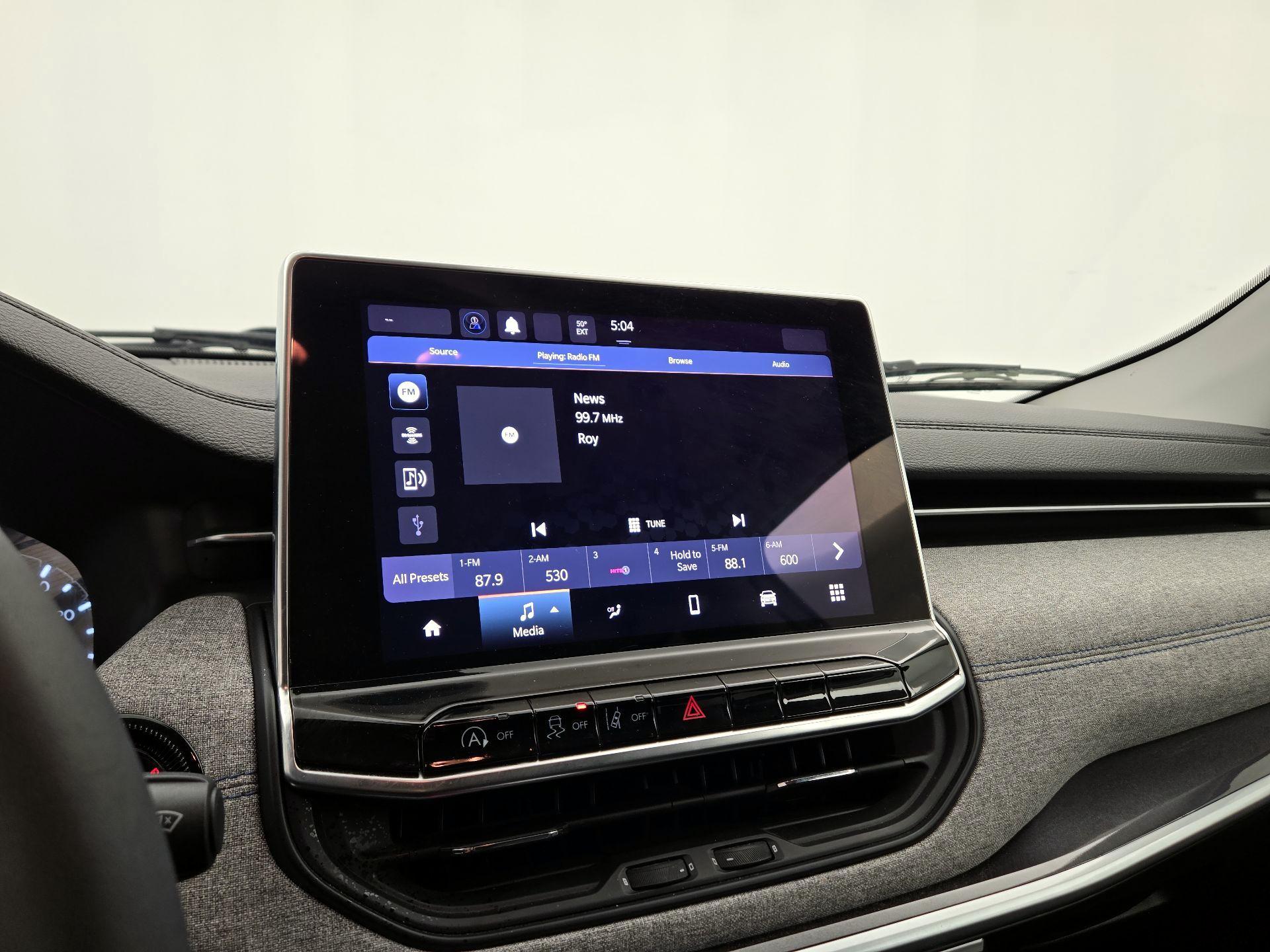 Thumbnail: 2022 Jeep Compass - 15