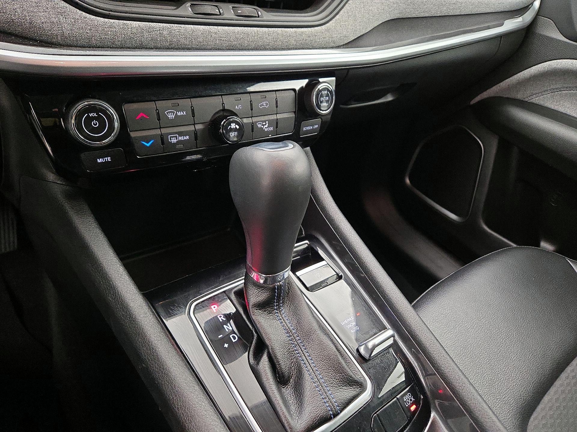 Thumbnail: 2022 Jeep Compass - 17