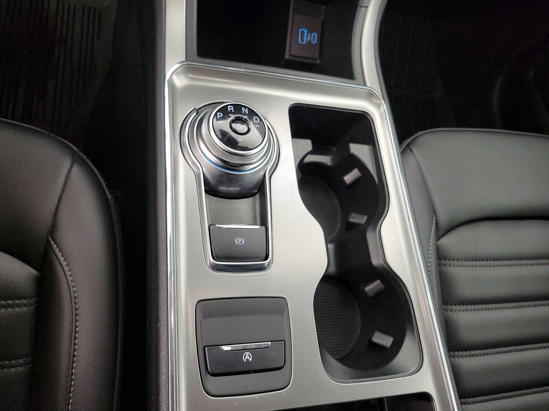 Thumbnail: 2022 Ford Edge - 17