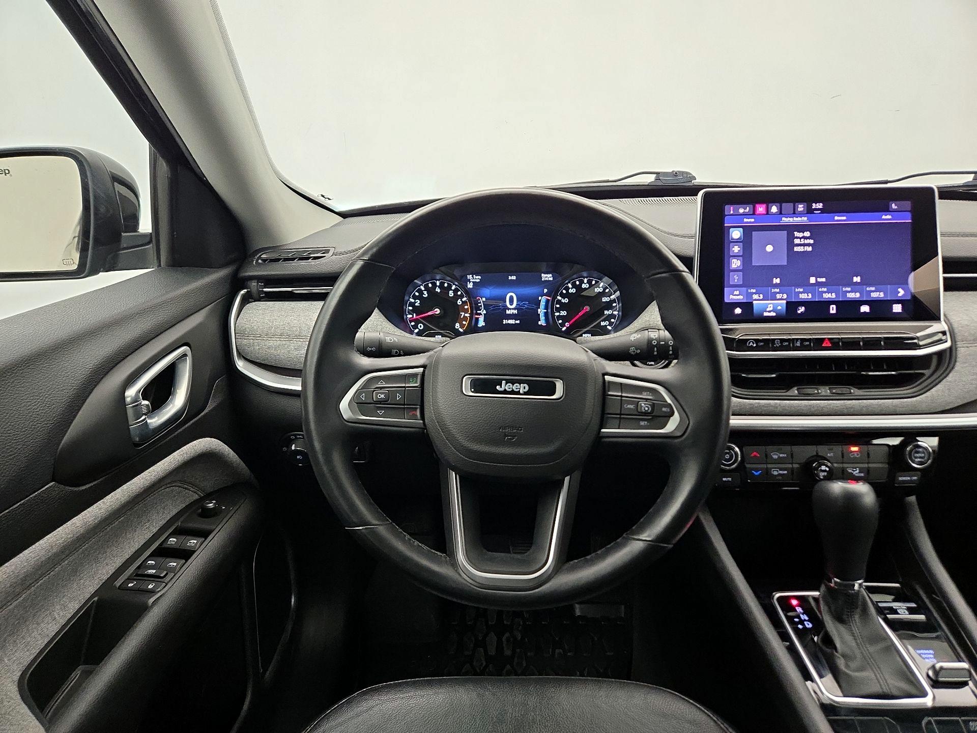 Thumbnail: 2022 Jeep Compass - 10