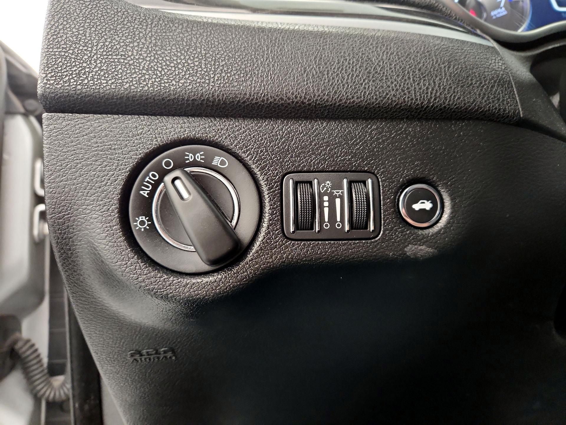 Thumbnail: 2022 Chrysler 300 - 13