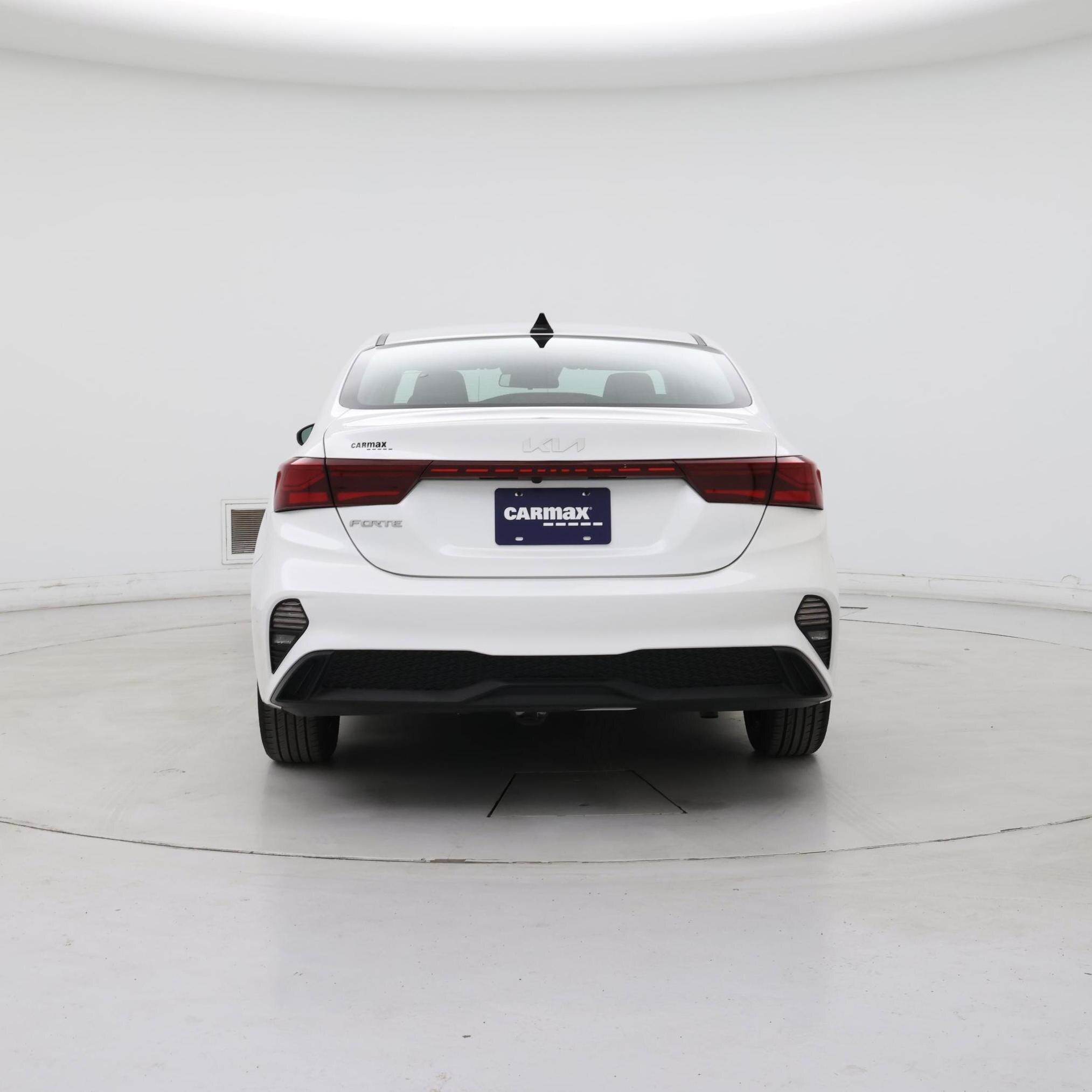 Thumbnail: 2024 Kia Forte - 6