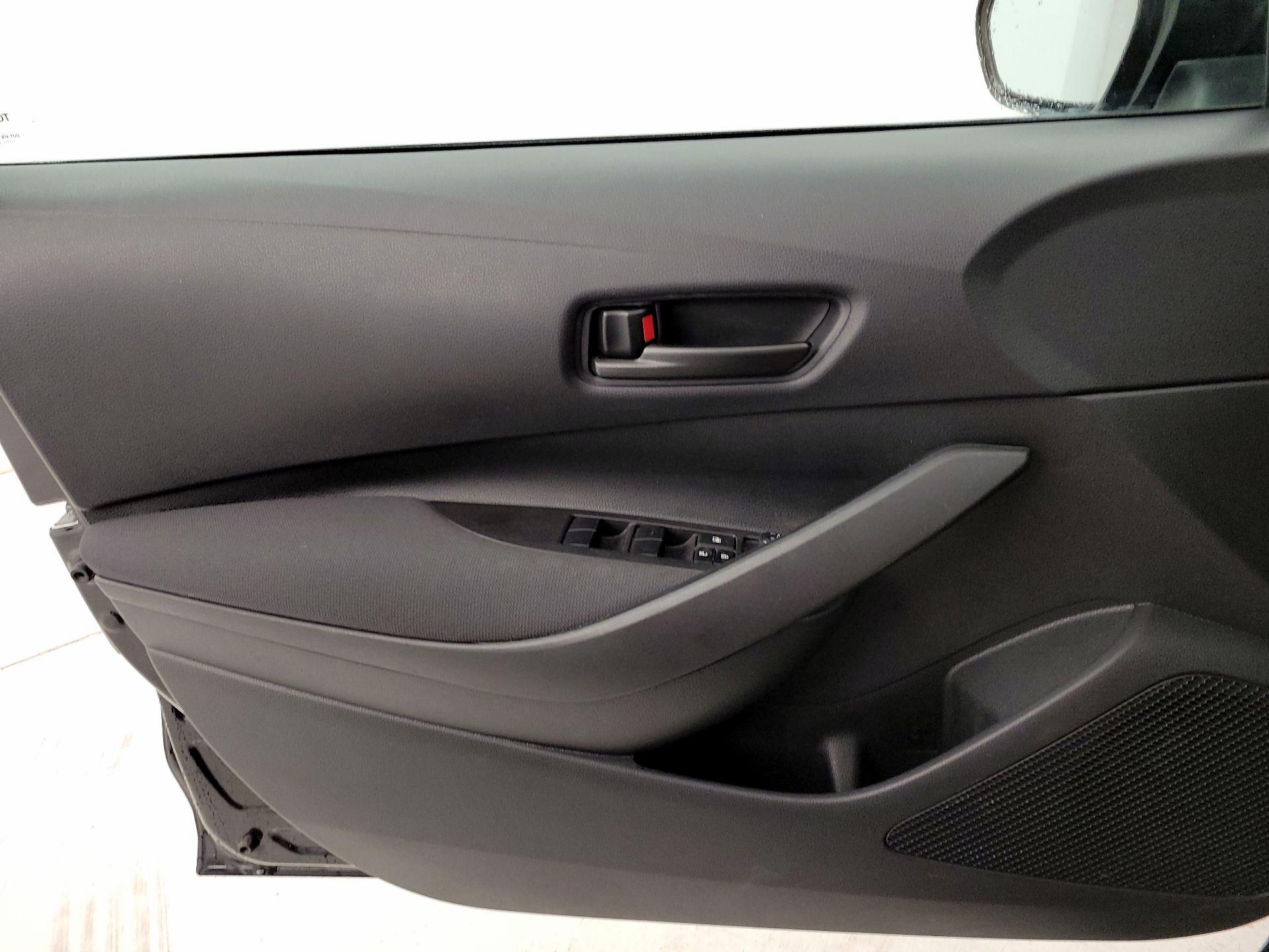 Thumbnail: 2025 Toyota Corolla - 12