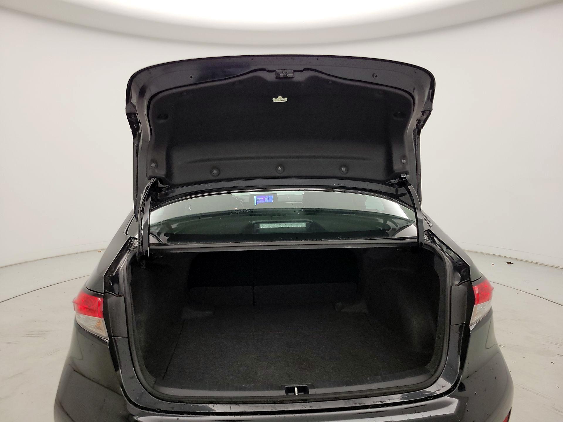 Thumbnail: 2025 Toyota Corolla - 20