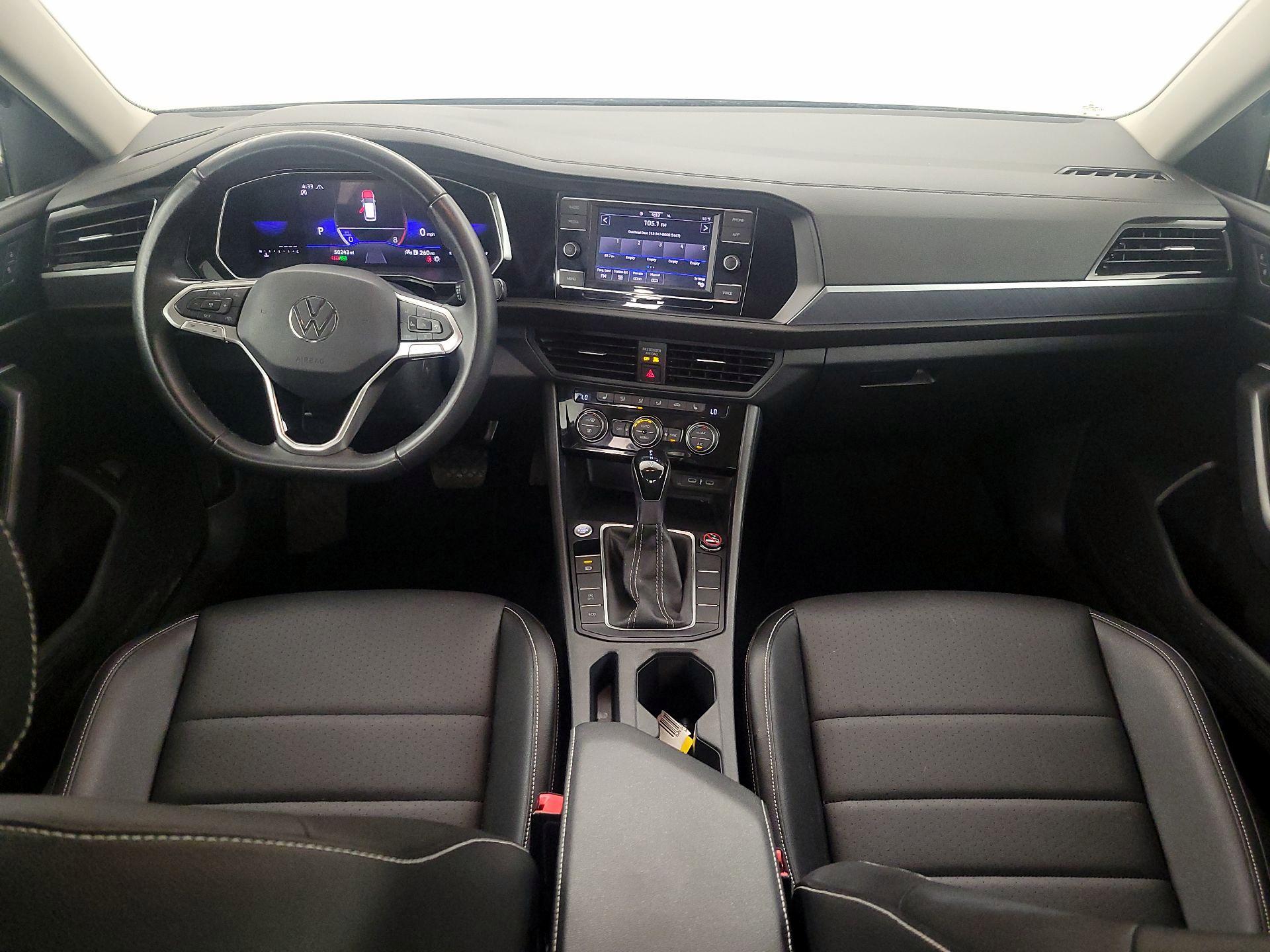 Thumbnail: 2024 Volkswagen Jetta - 9