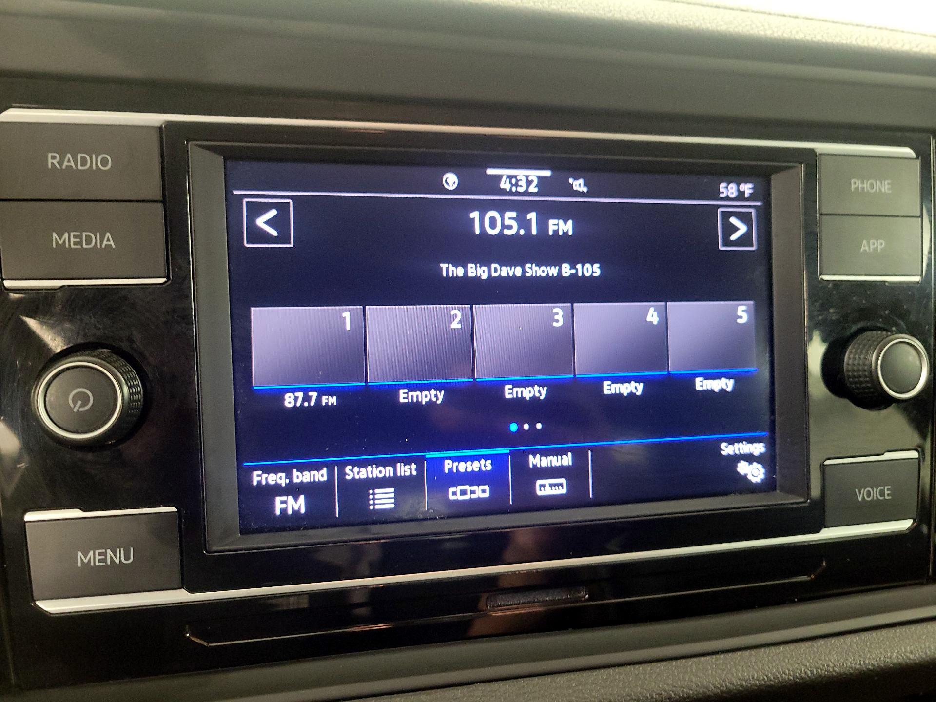 Thumbnail: 2024 Volkswagen Jetta - 15