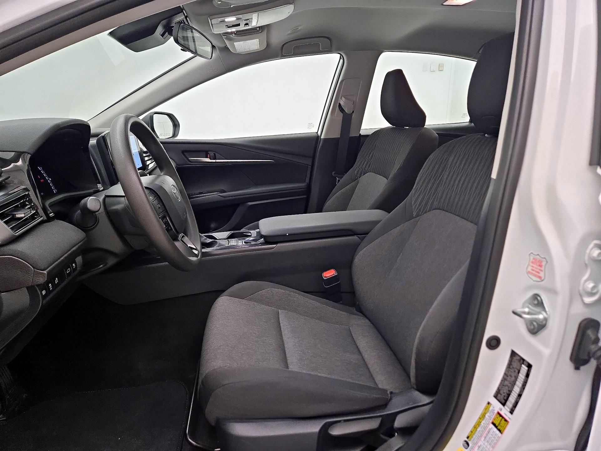 Thumbnail: 2025 Toyota Camry - 11