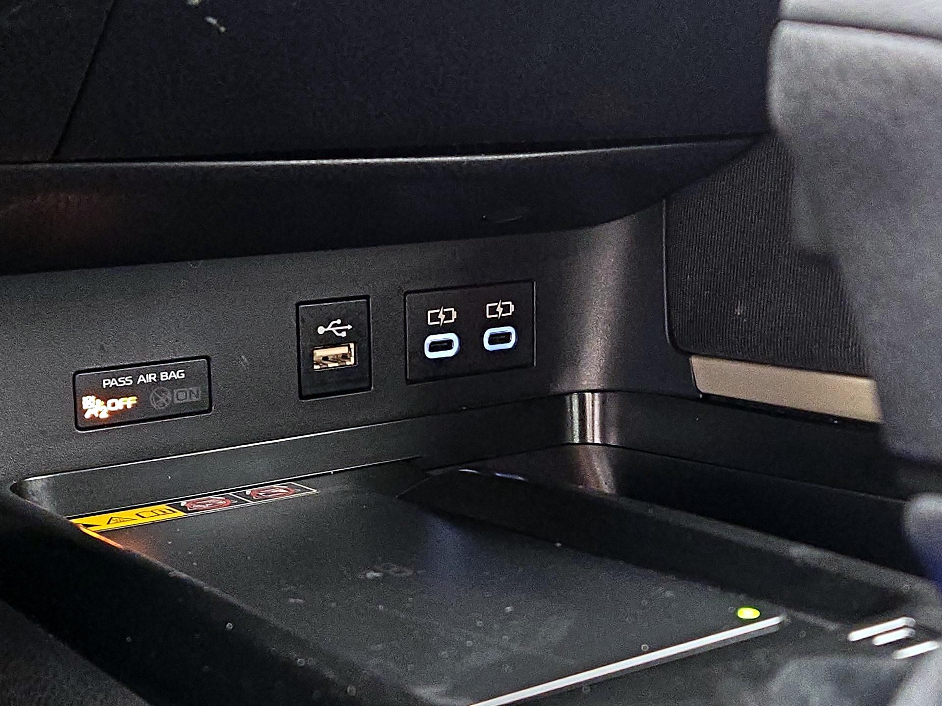 Thumbnail: 2025 Toyota Camry - 18