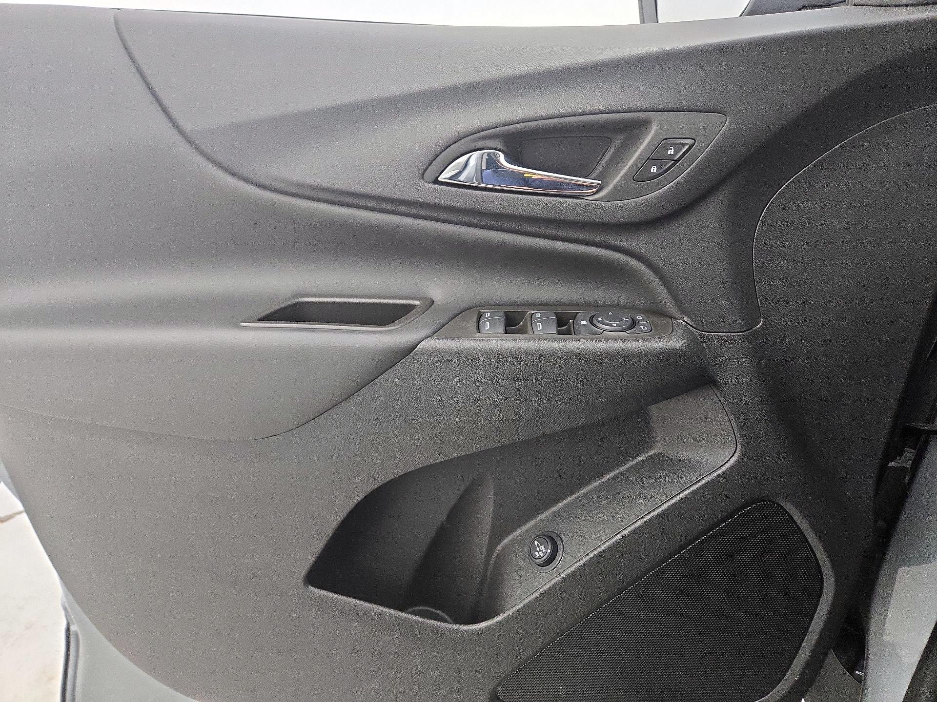 Thumbnail: 2024 Chevrolet Equinox - 12