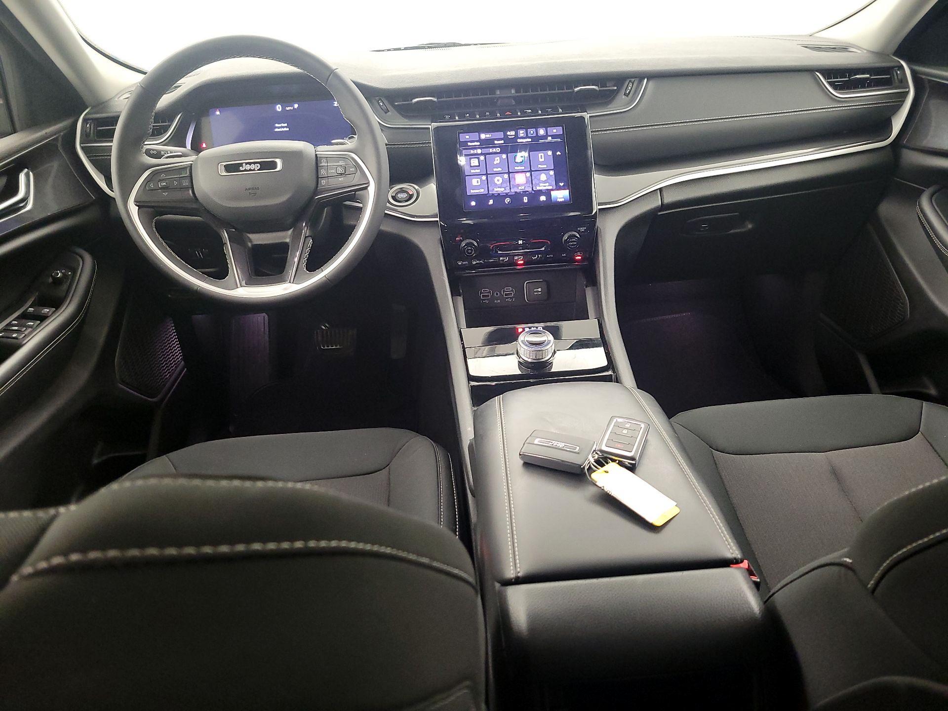 Thumbnail: 2023 Jeep Grand Cherokee - 9