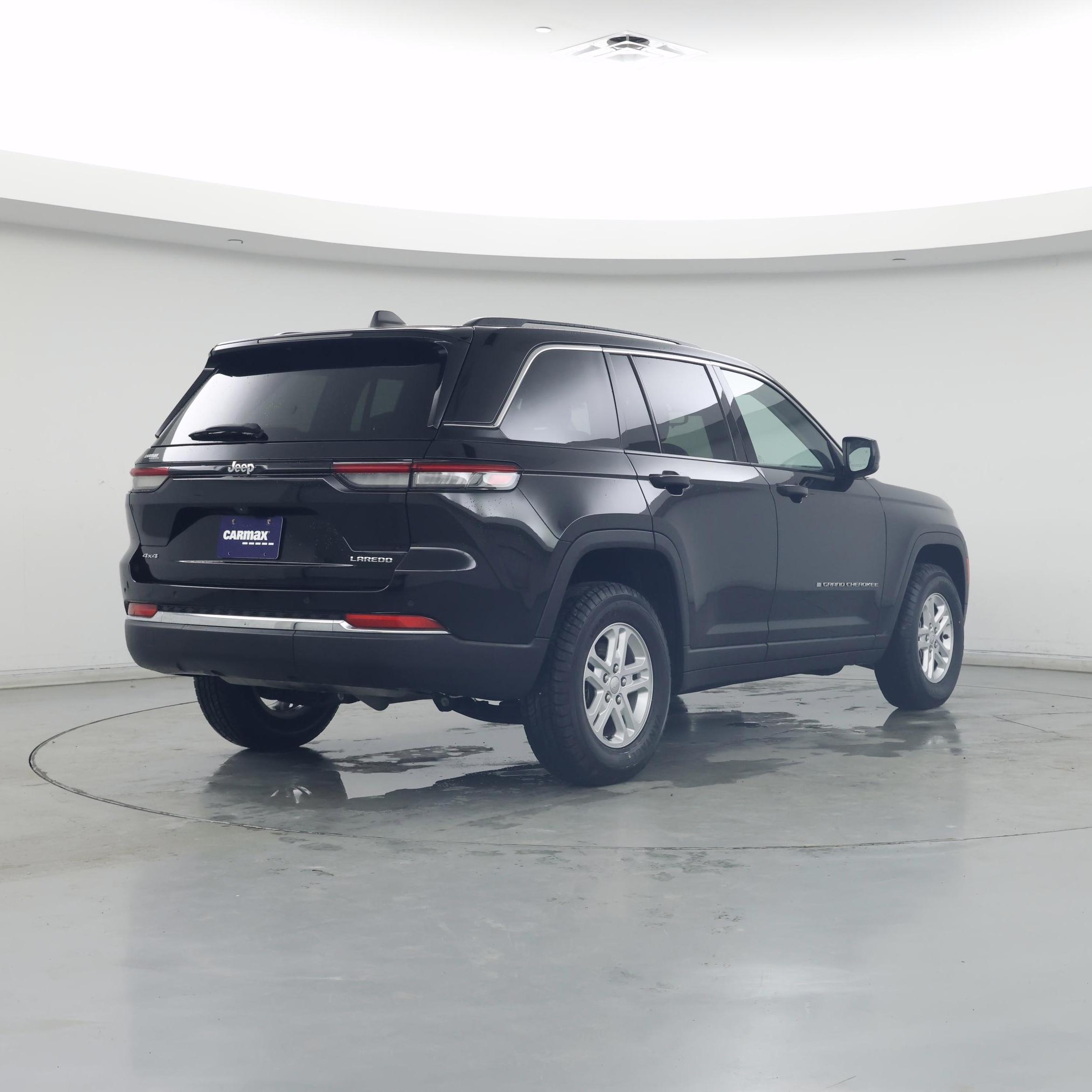 Thumbnail: 2023 Jeep Grand Cherokee - 8