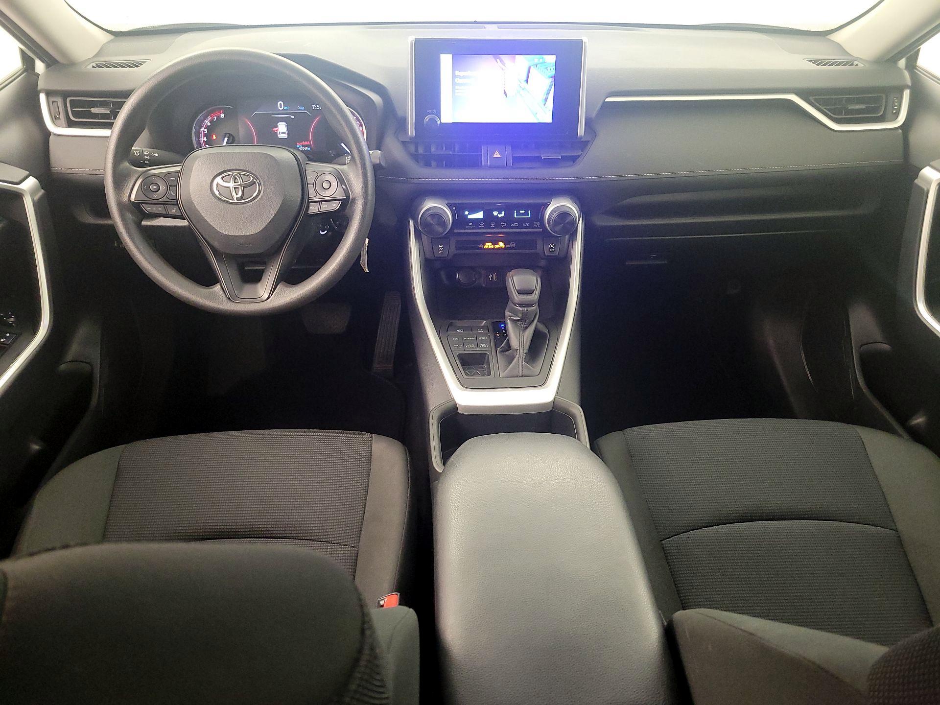 Thumbnail: 2024 Toyota RAV4 - 9