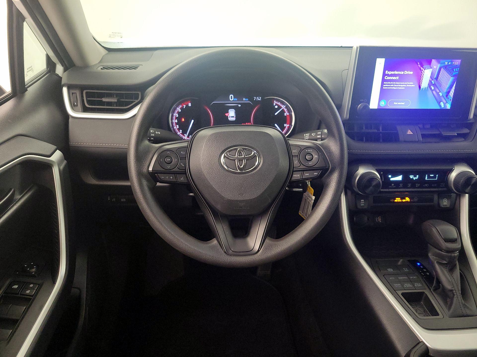 Thumbnail: 2024 Toyota RAV4 - 10