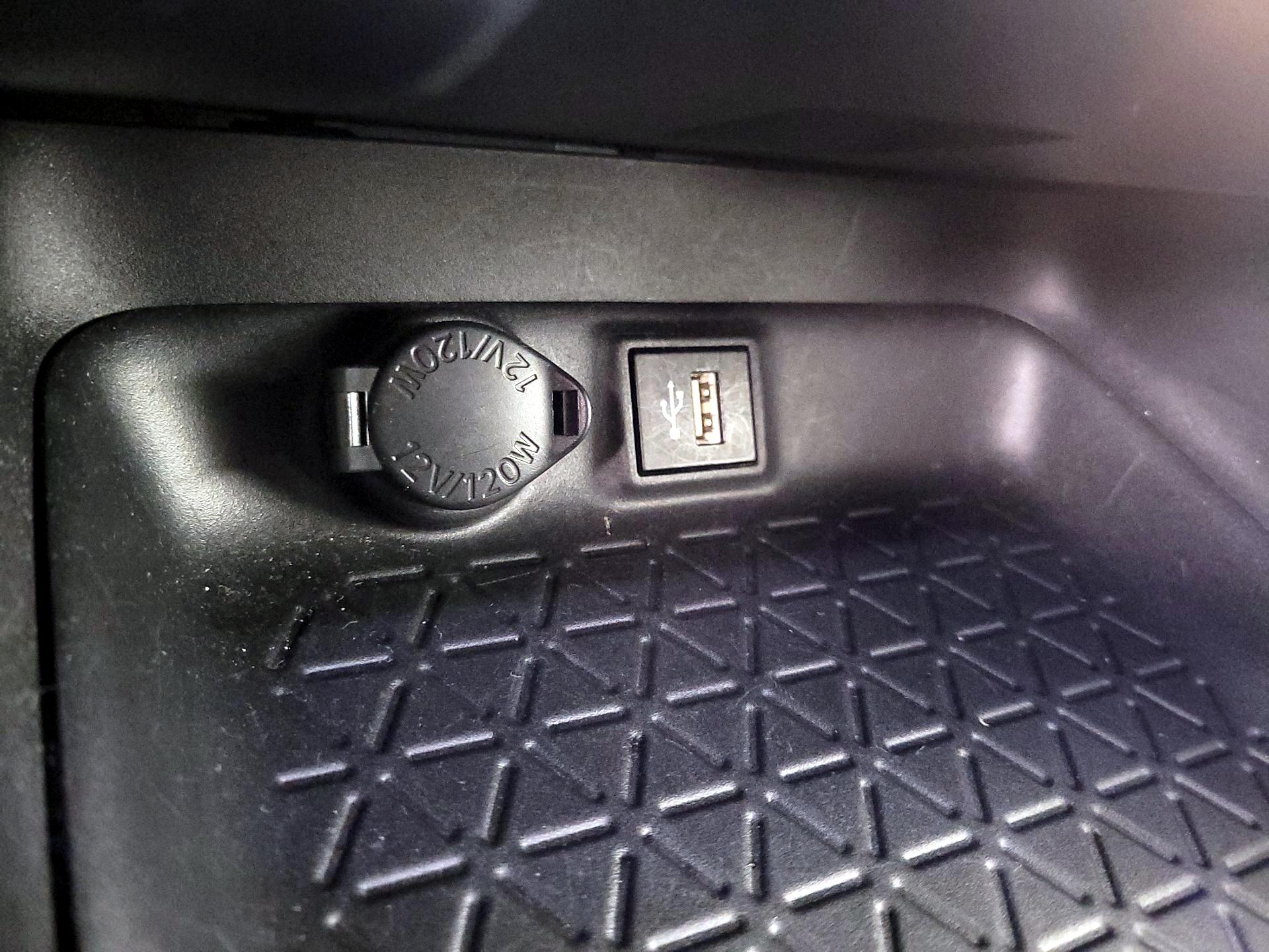 Thumbnail: 2024 Toyota RAV4 - 19