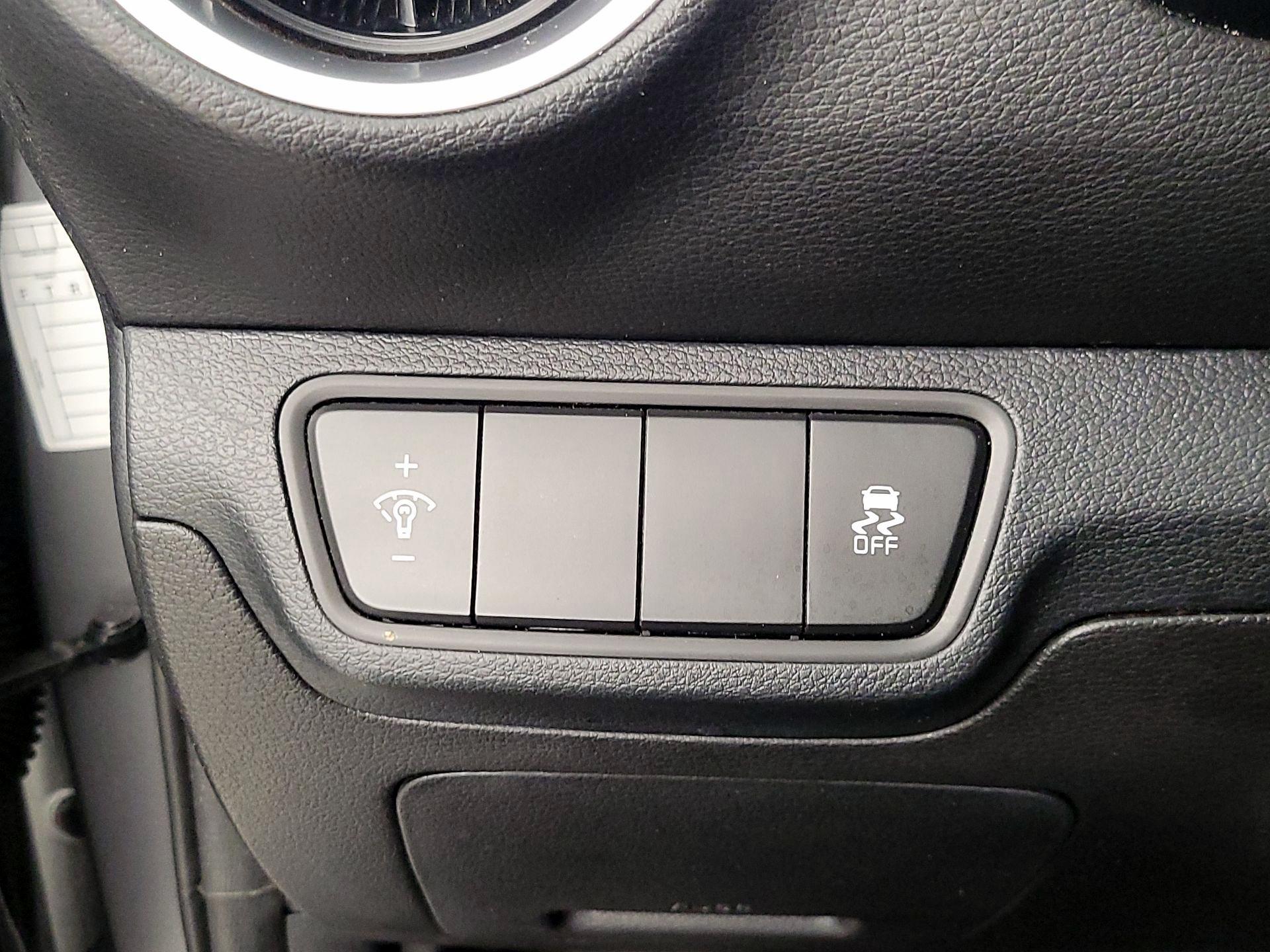 Thumbnail: 2024 Kia Forte - 13