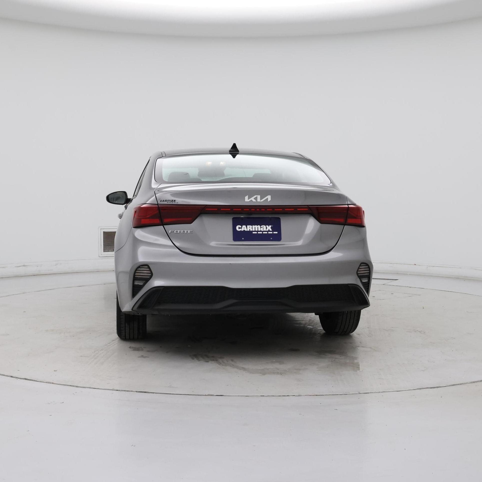 Thumbnail: 2024 Kia Forte - 6