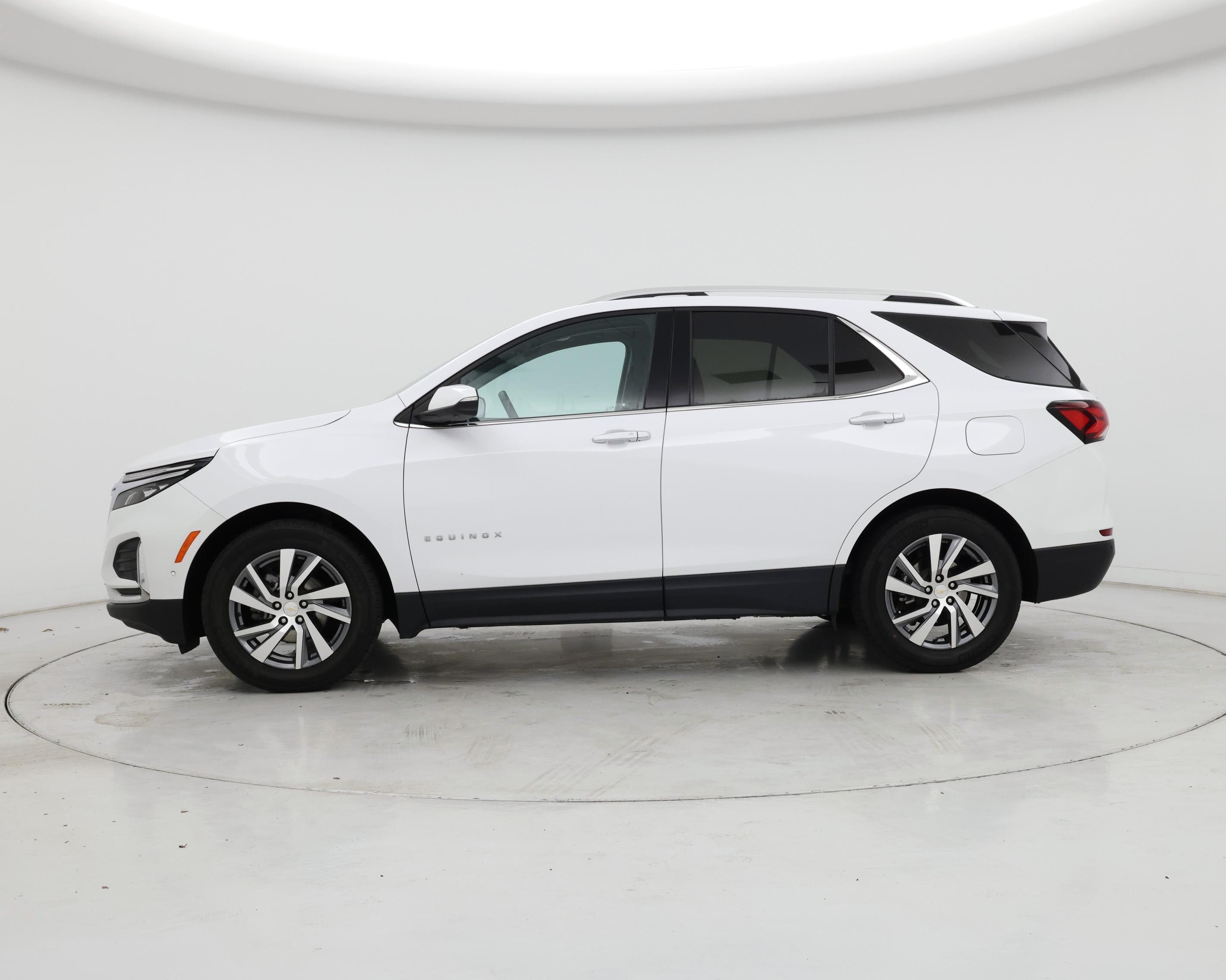 Thumbnail: 2023 Chevrolet Equinox - 3