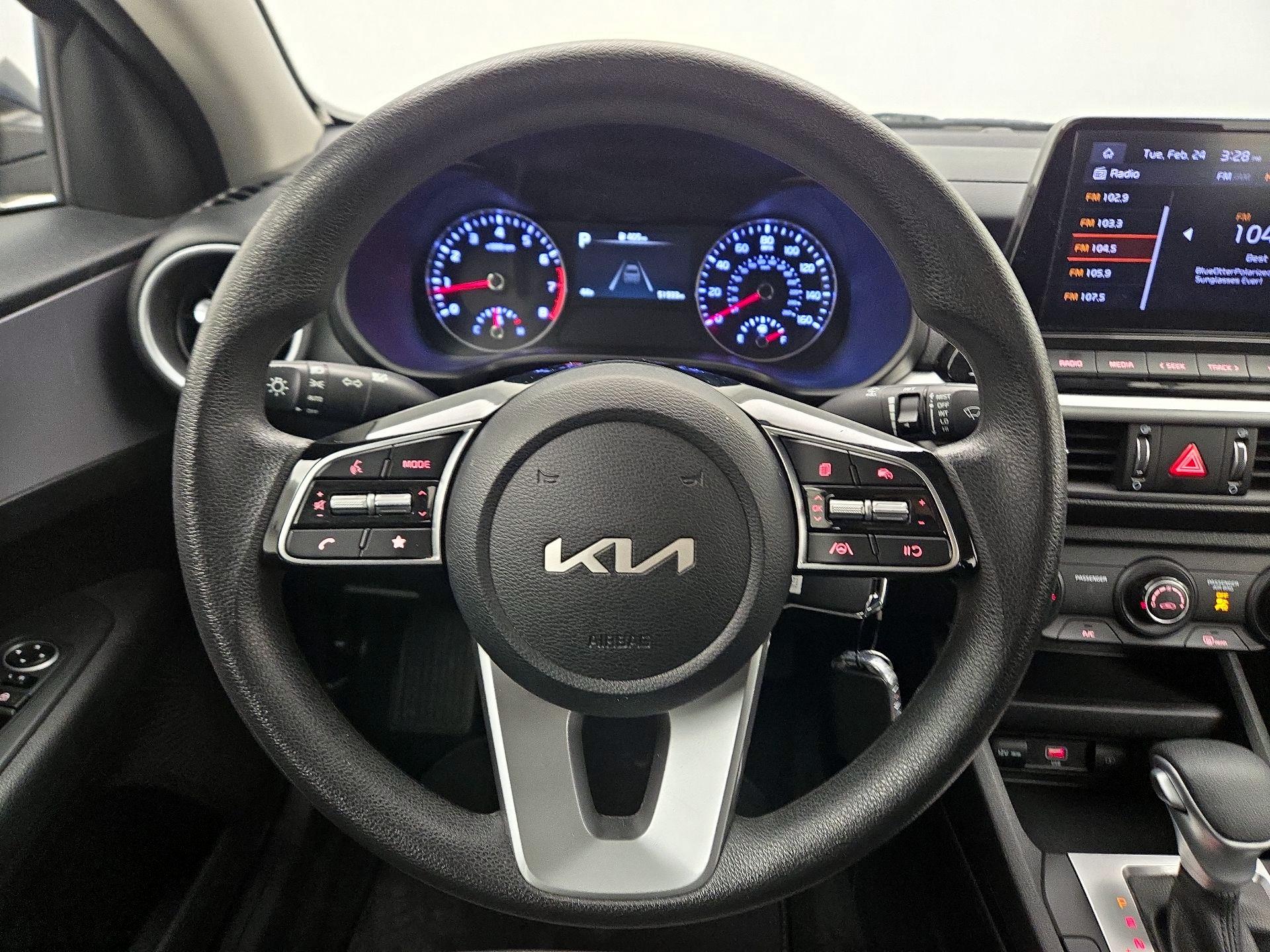 Thumbnail: 2024 Kia Forte - 10