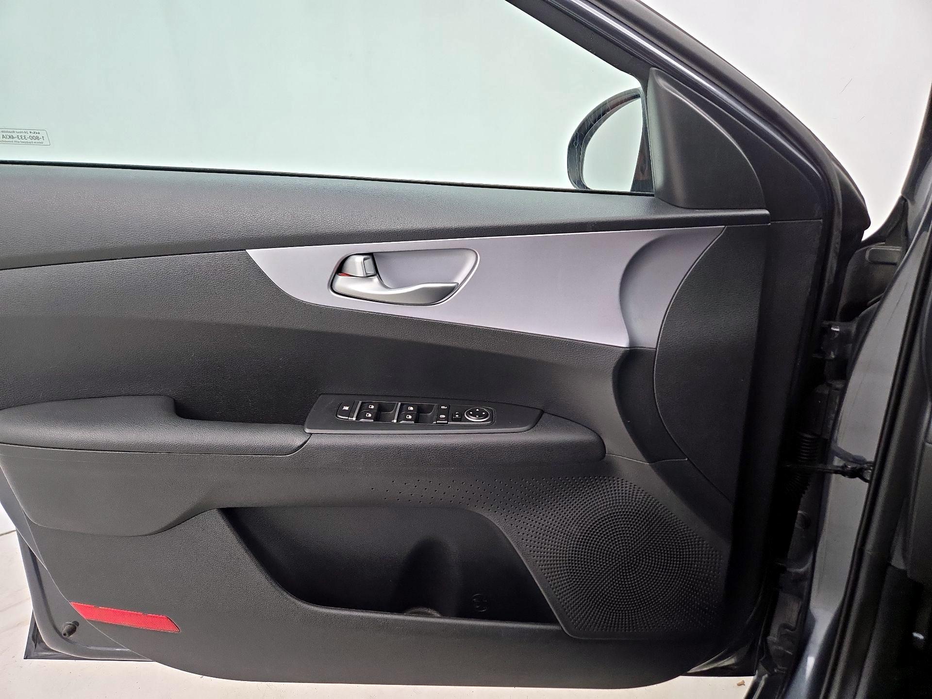 Thumbnail: 2024 Kia Forte - 12