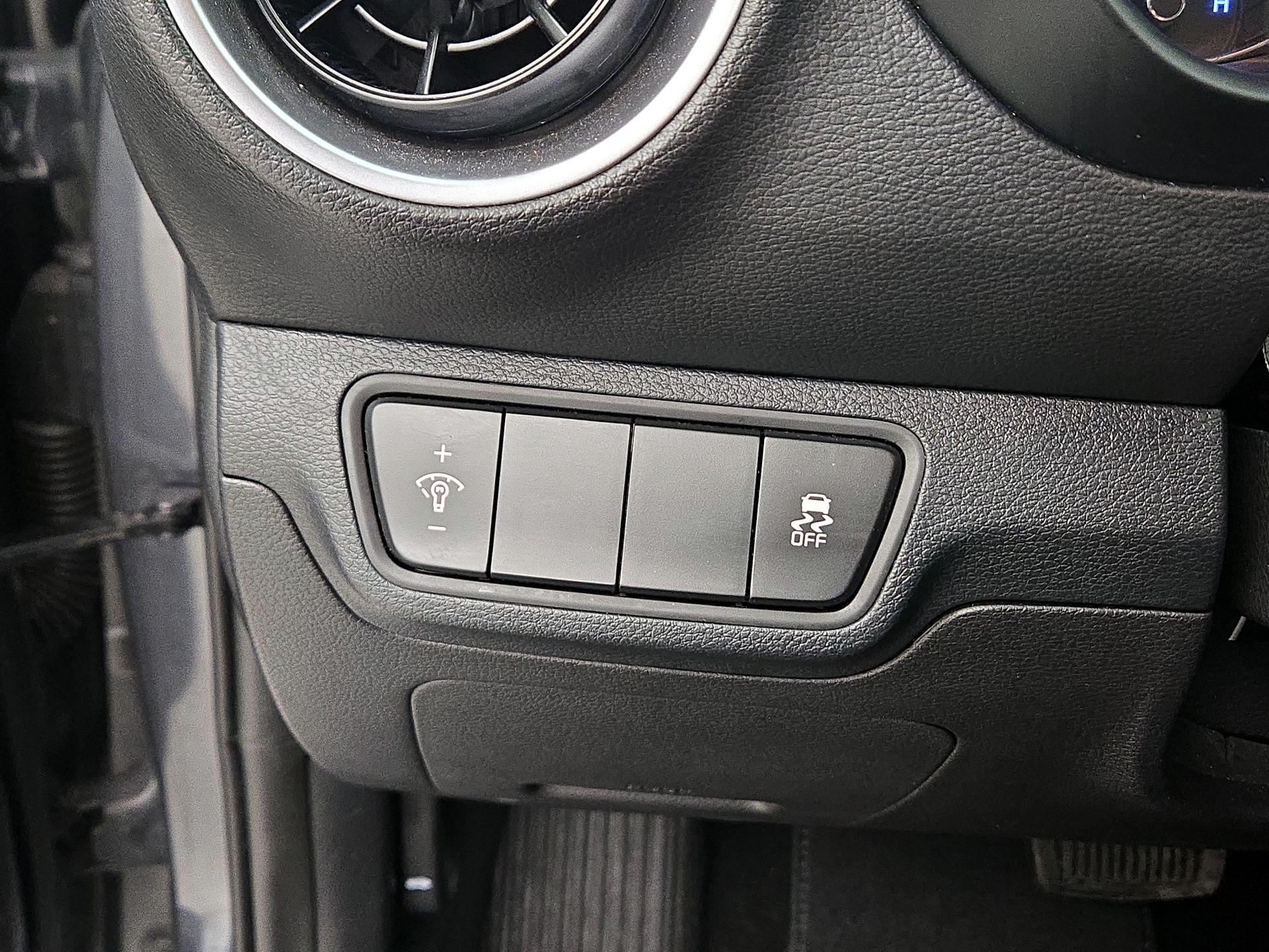 Thumbnail: 2024 Kia Forte - 13