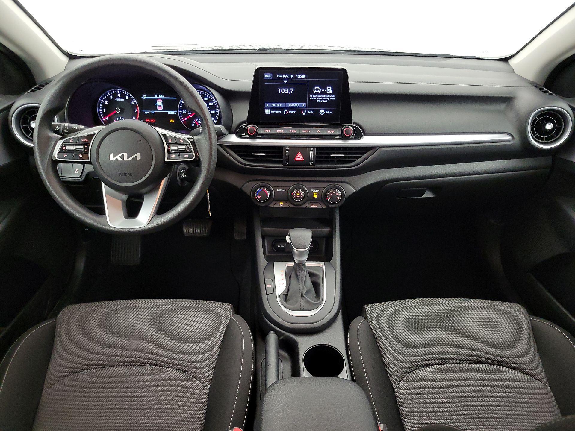 Thumbnail: 2023 Kia Forte - 9