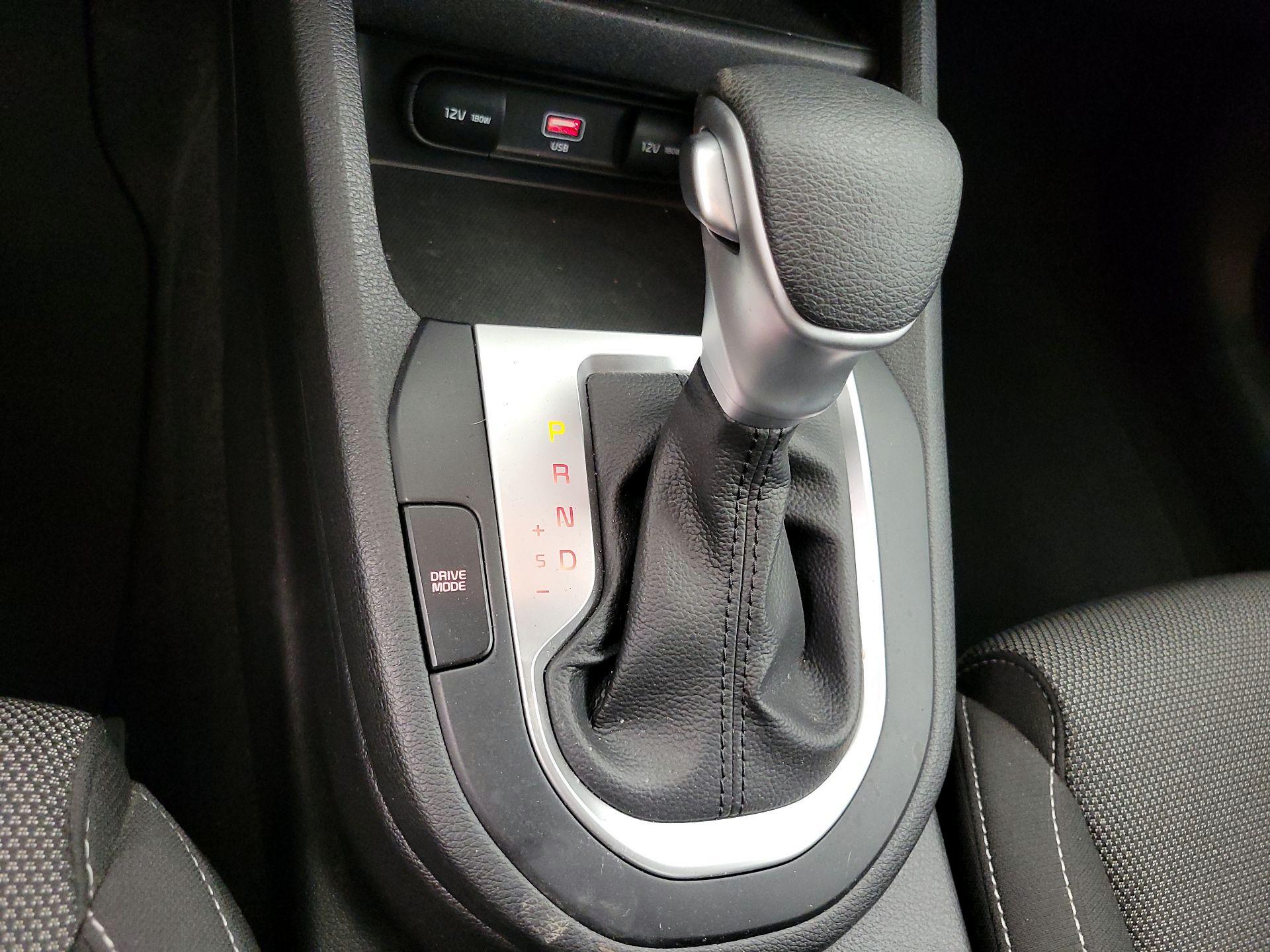 Thumbnail: 2023 Kia Forte - 17