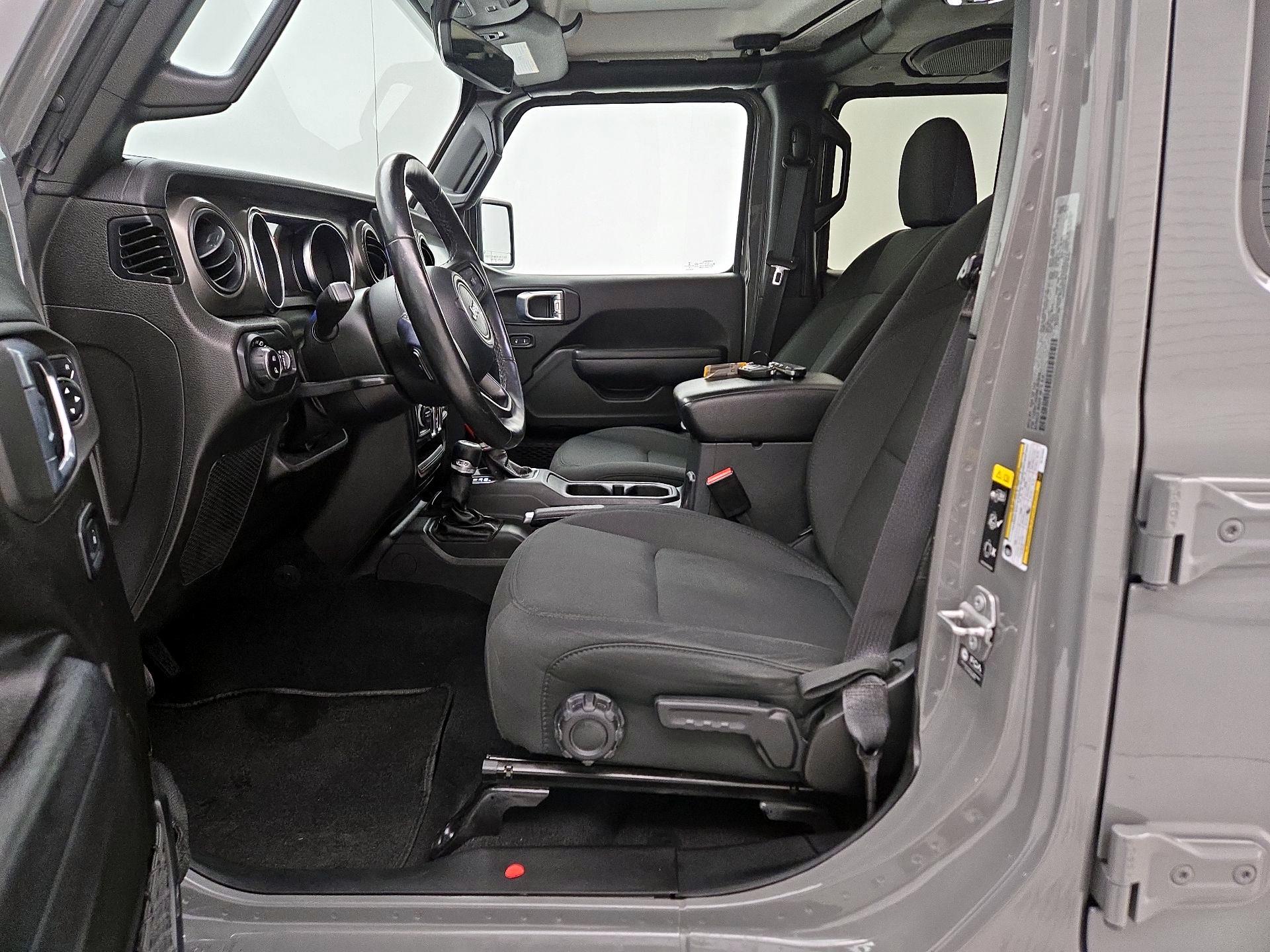 Thumbnail: 2022 Jeep Gladiator - 11