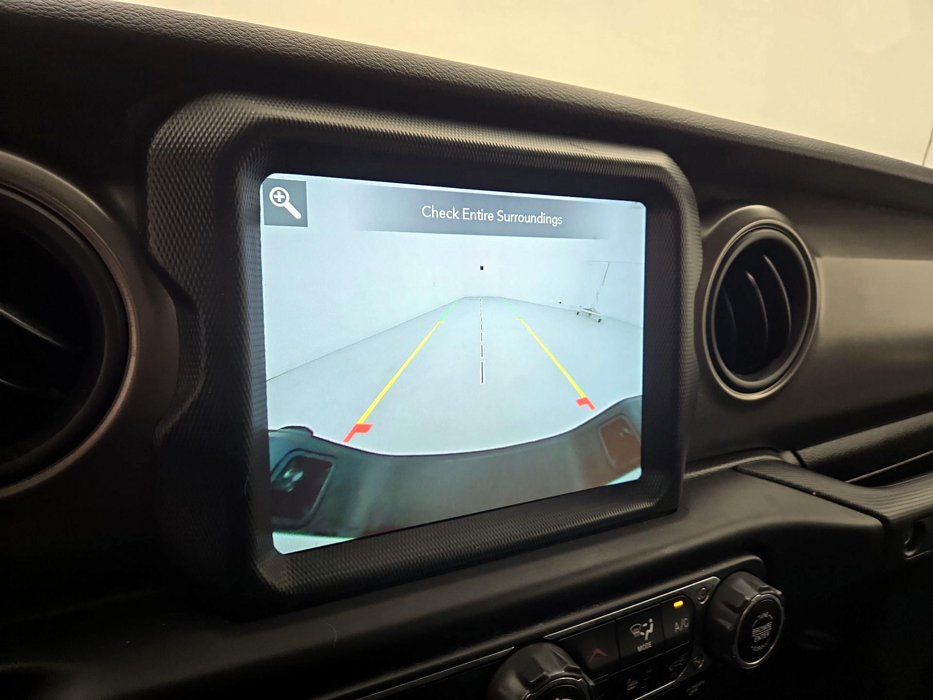 Thumbnail: 2022 Jeep Gladiator - 15