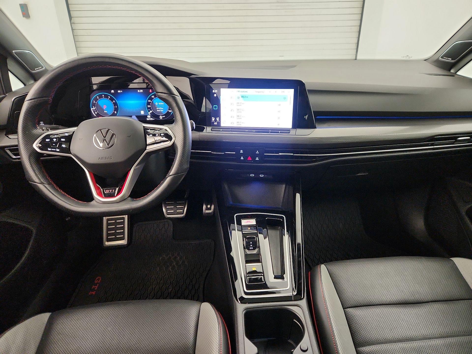 Thumbnail: 2023 Volkswagen Golf - 9