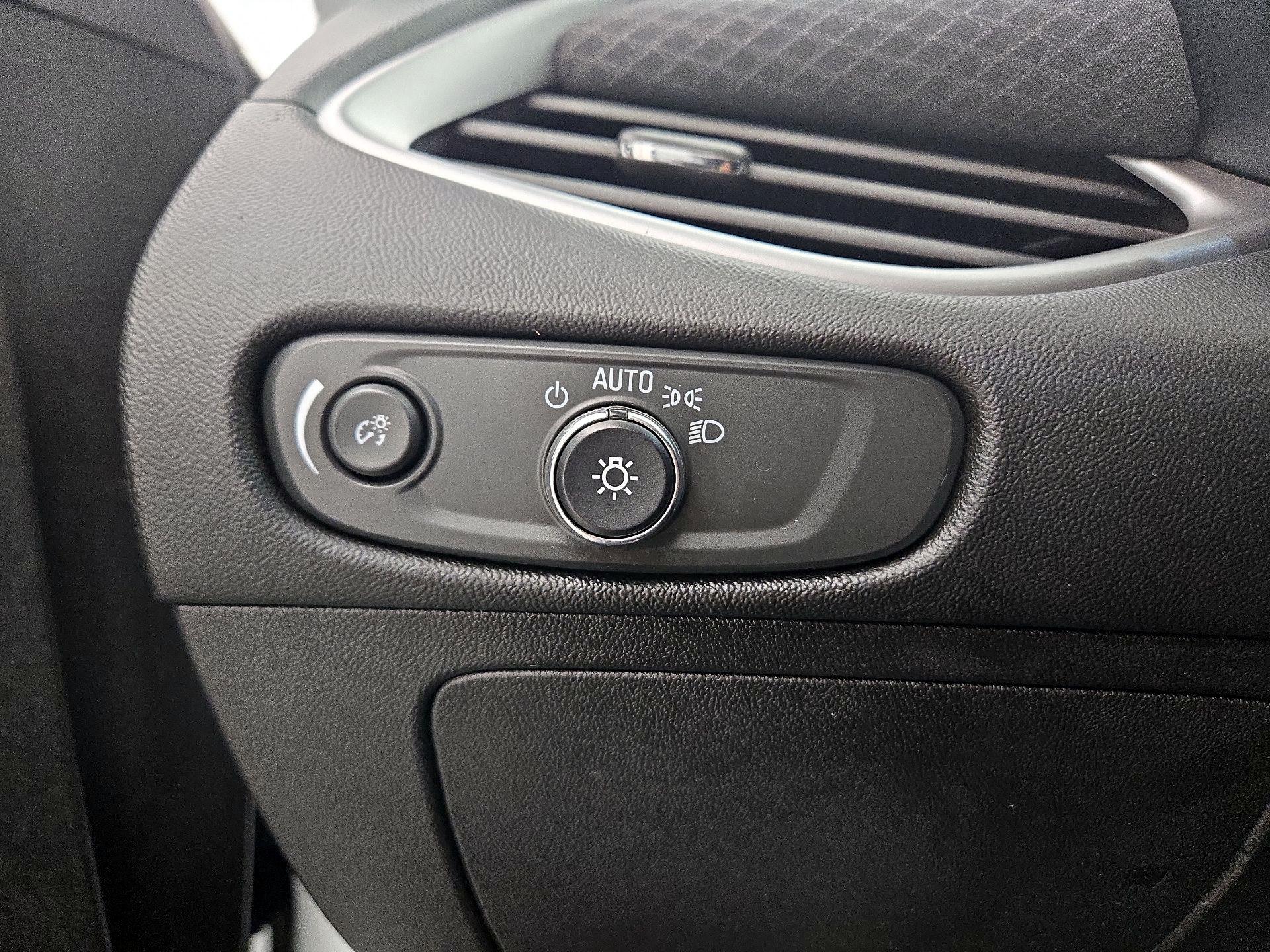 Thumbnail: 2024 Chevrolet Malibu - 13