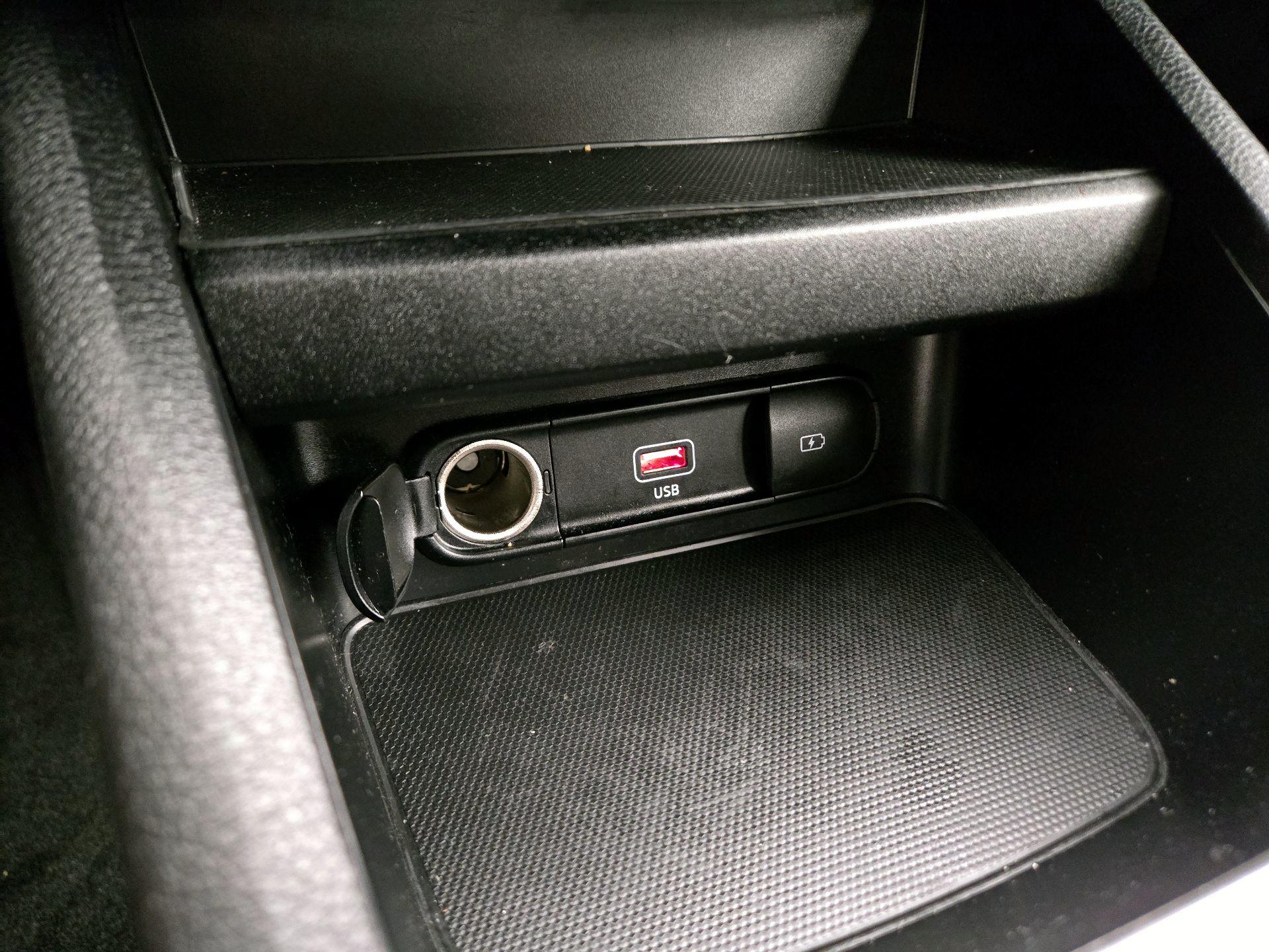 Thumbnail: 2024 Kia Forte - 18