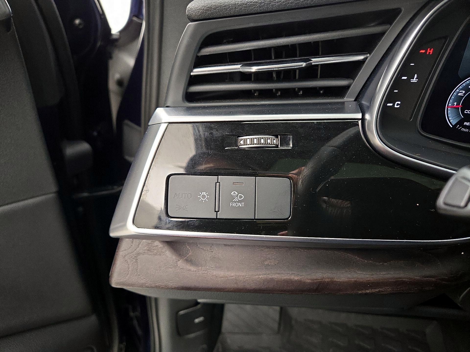 Thumbnail: 2023 Audi Q7 - 13