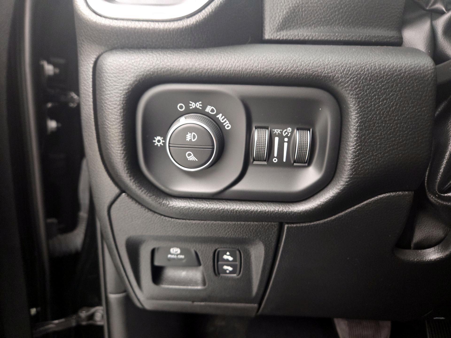 Thumbnail: 2022 RAM 1500 - 13