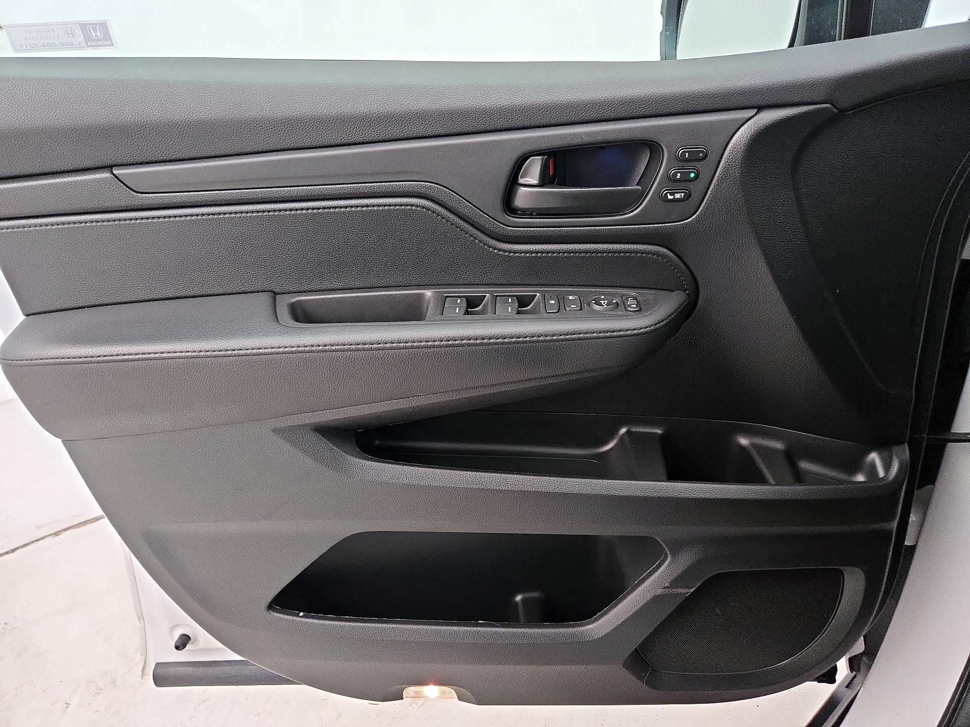 Thumbnail: 2025 Honda Odyssey - 12