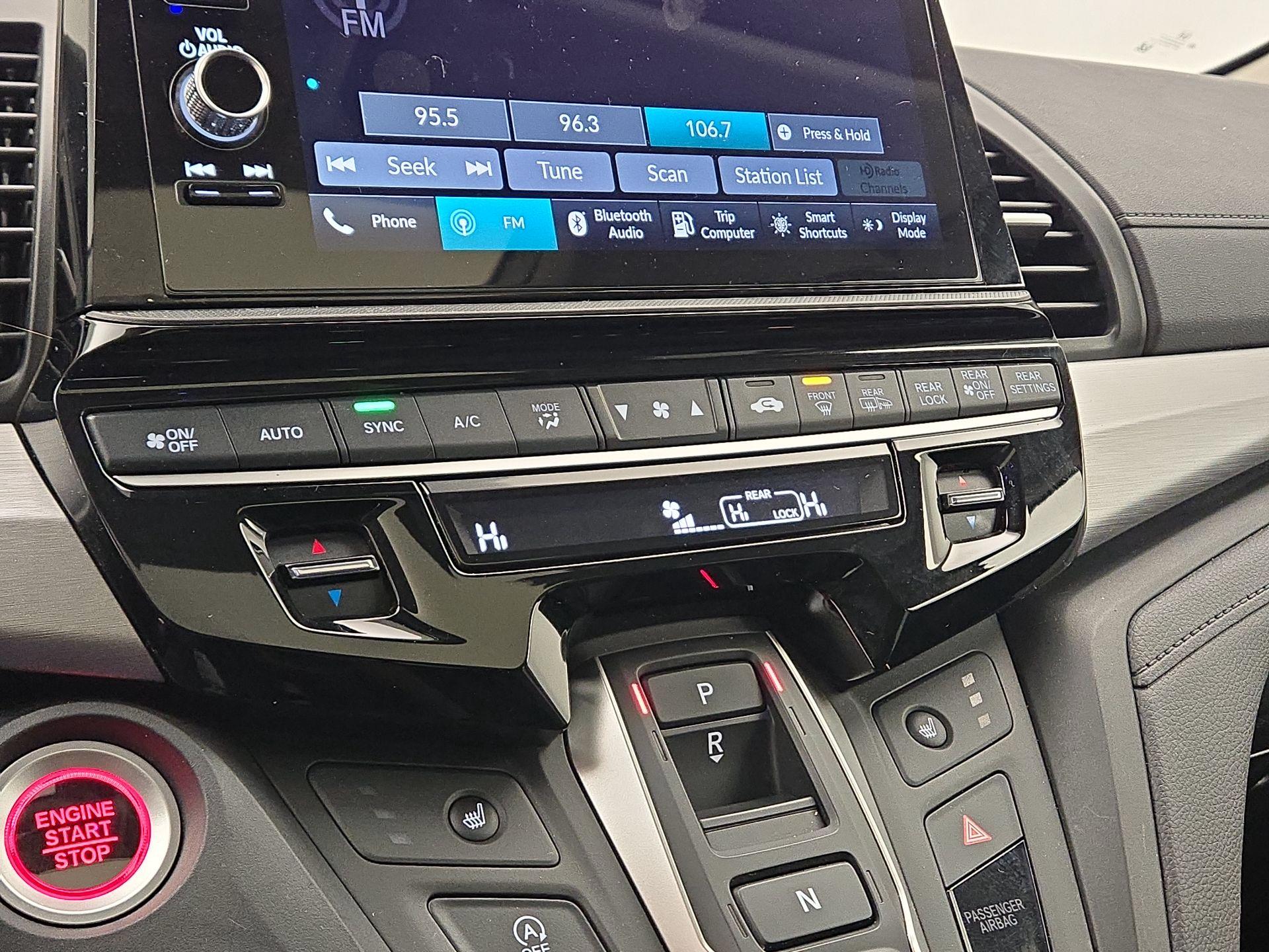 Thumbnail: 2025 Honda Odyssey - 16