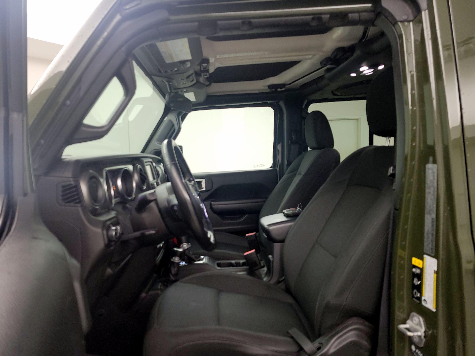 Thumbnail: 2021 Jeep Gladiator - 11